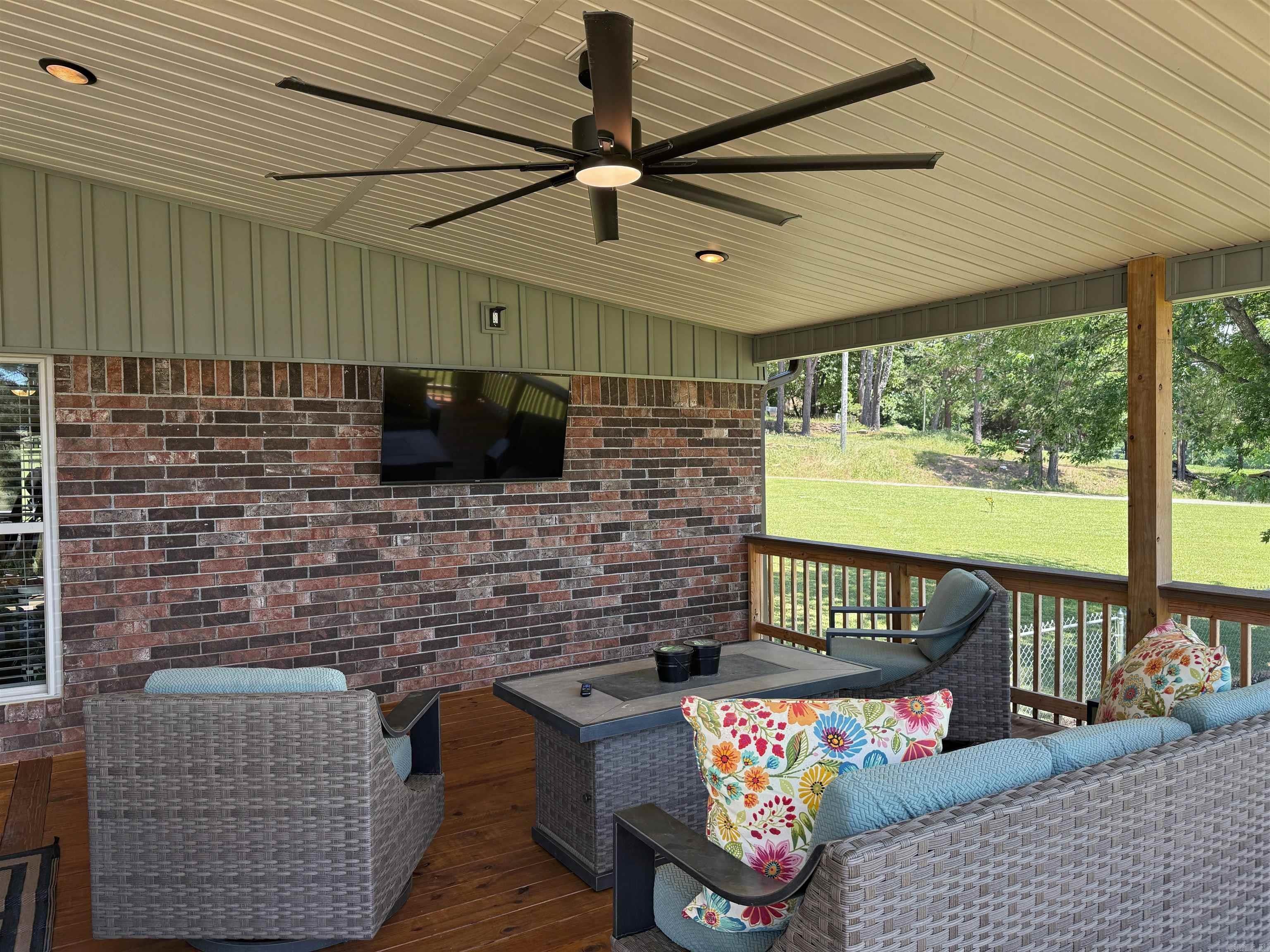 PLEASANT VALLEY ESTATES - Residential