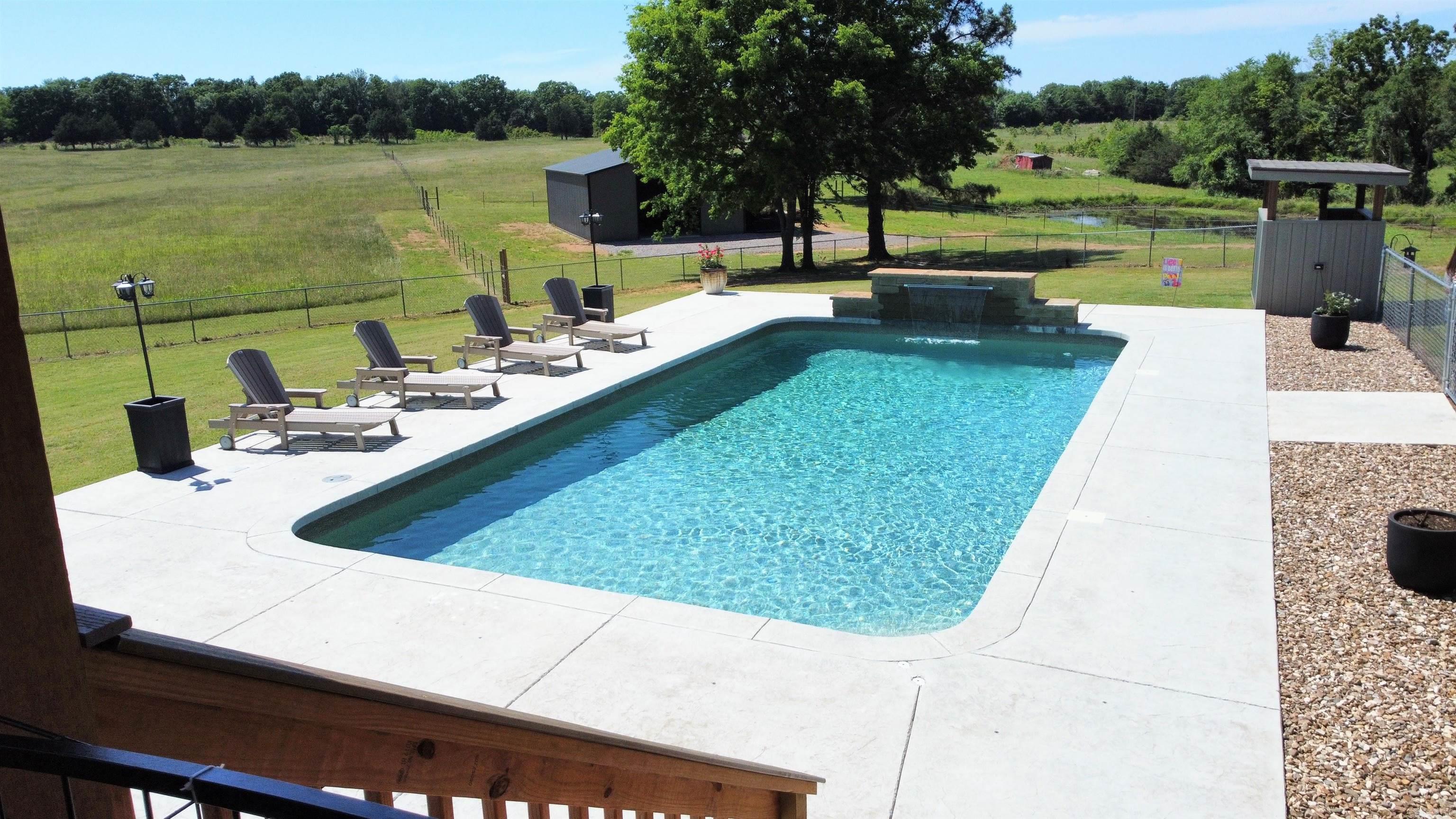 PLEASANT VALLEY ESTATES - Residential