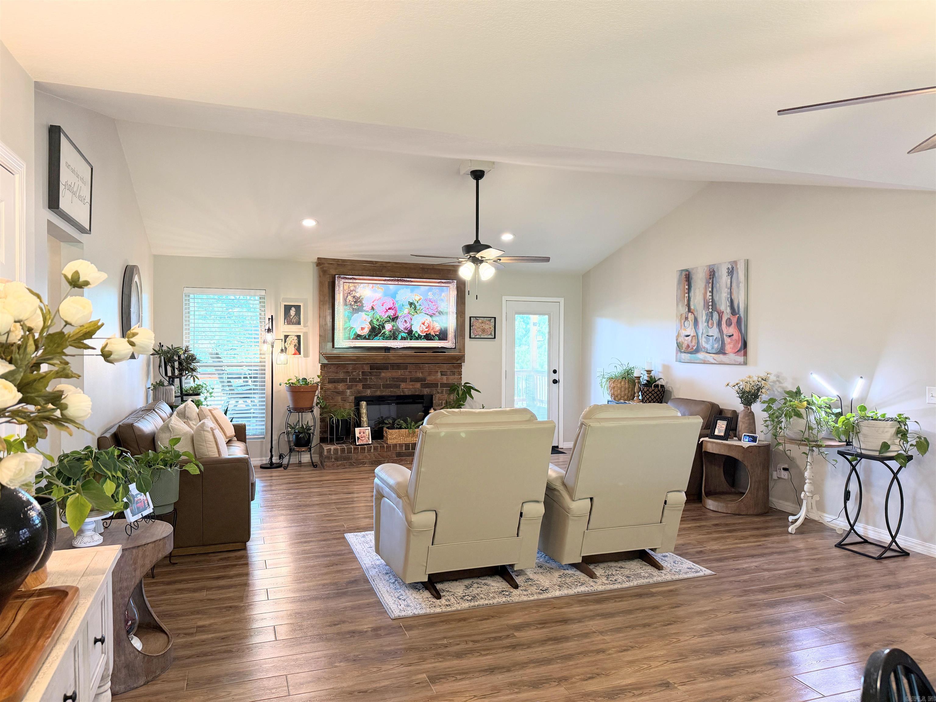 PLEASANT VALLEY ESTATES - Residential