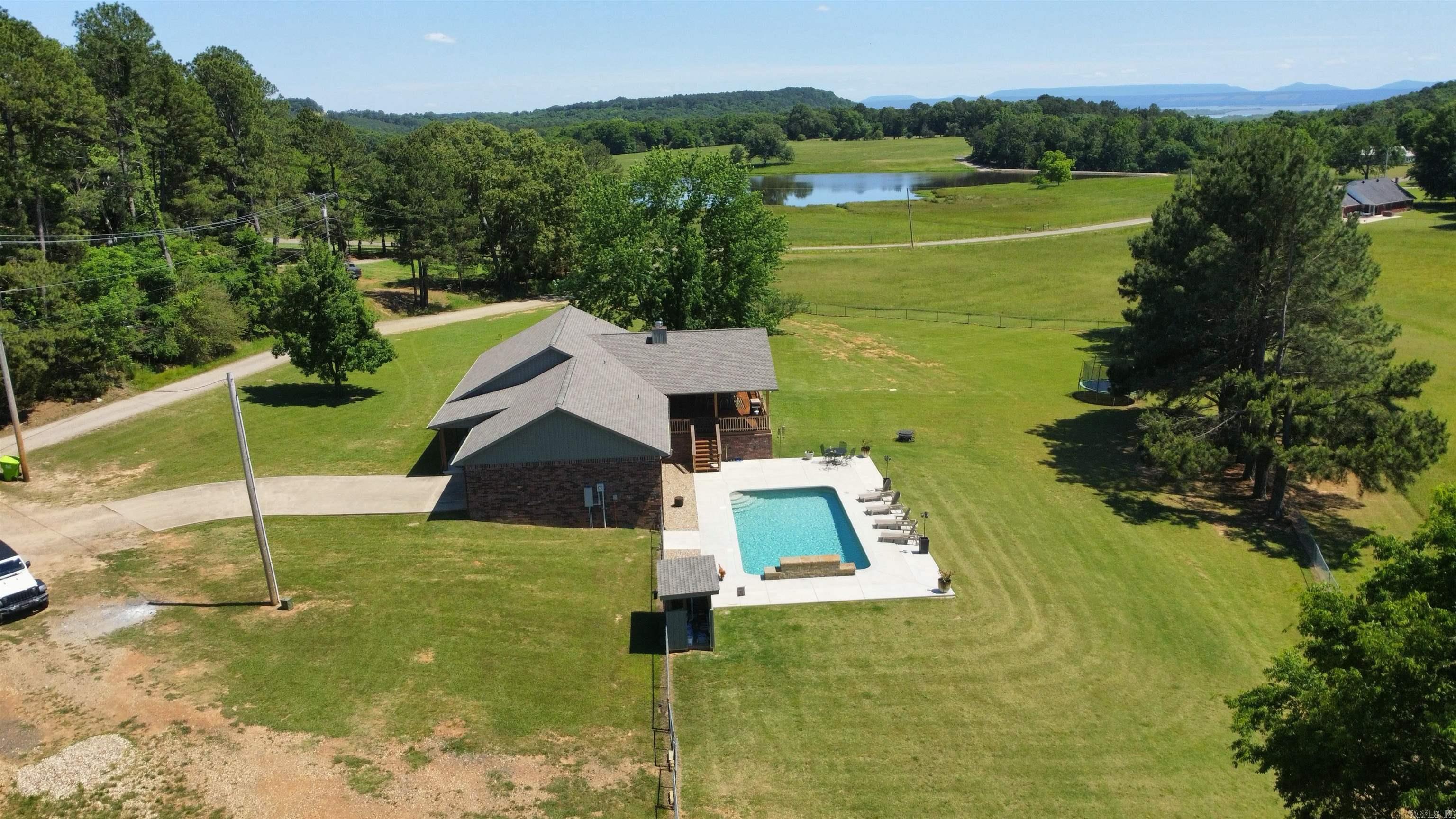 PLEASANT VALLEY ESTATES - Residential