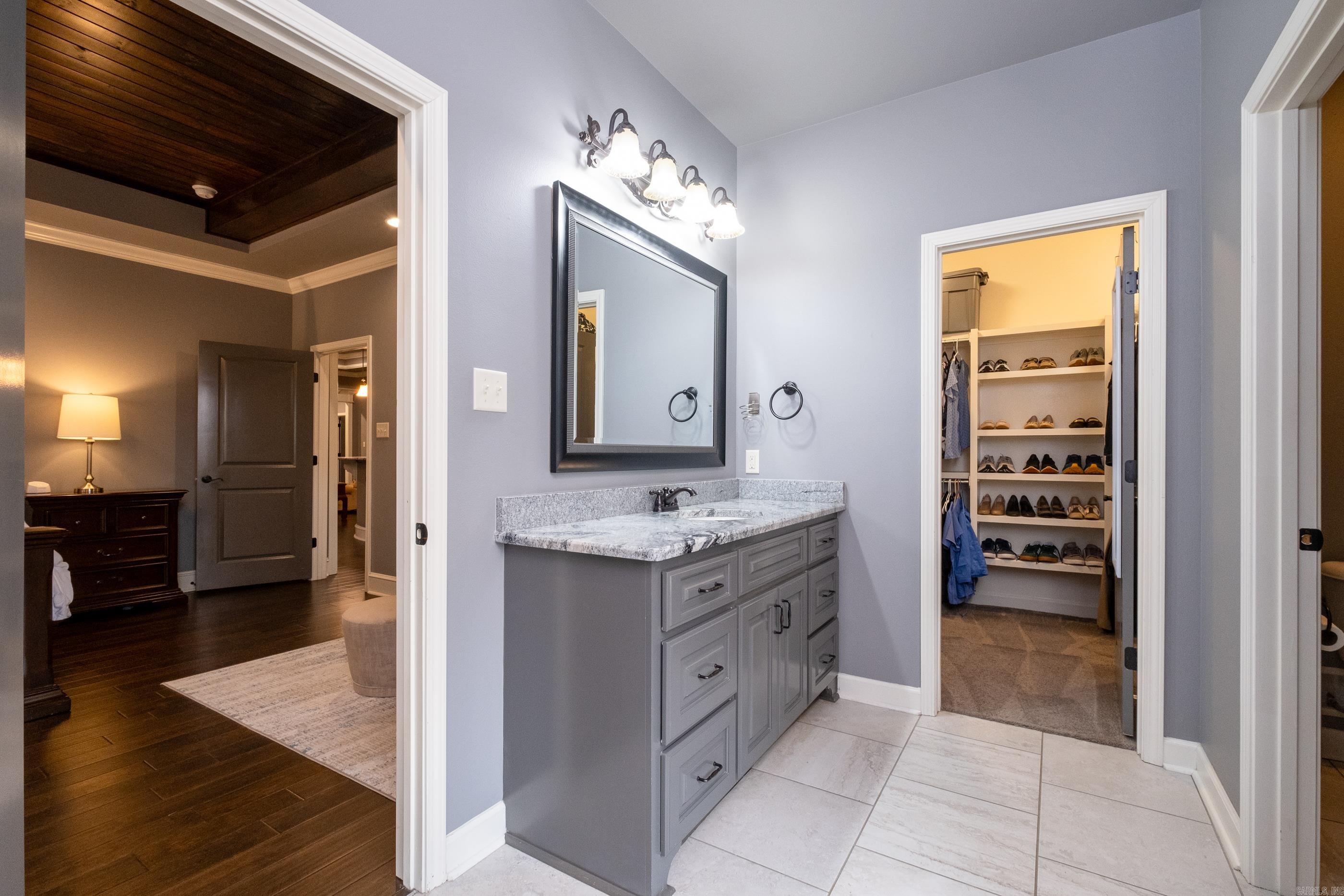 LOCHRIDGE ESTATES - Residential