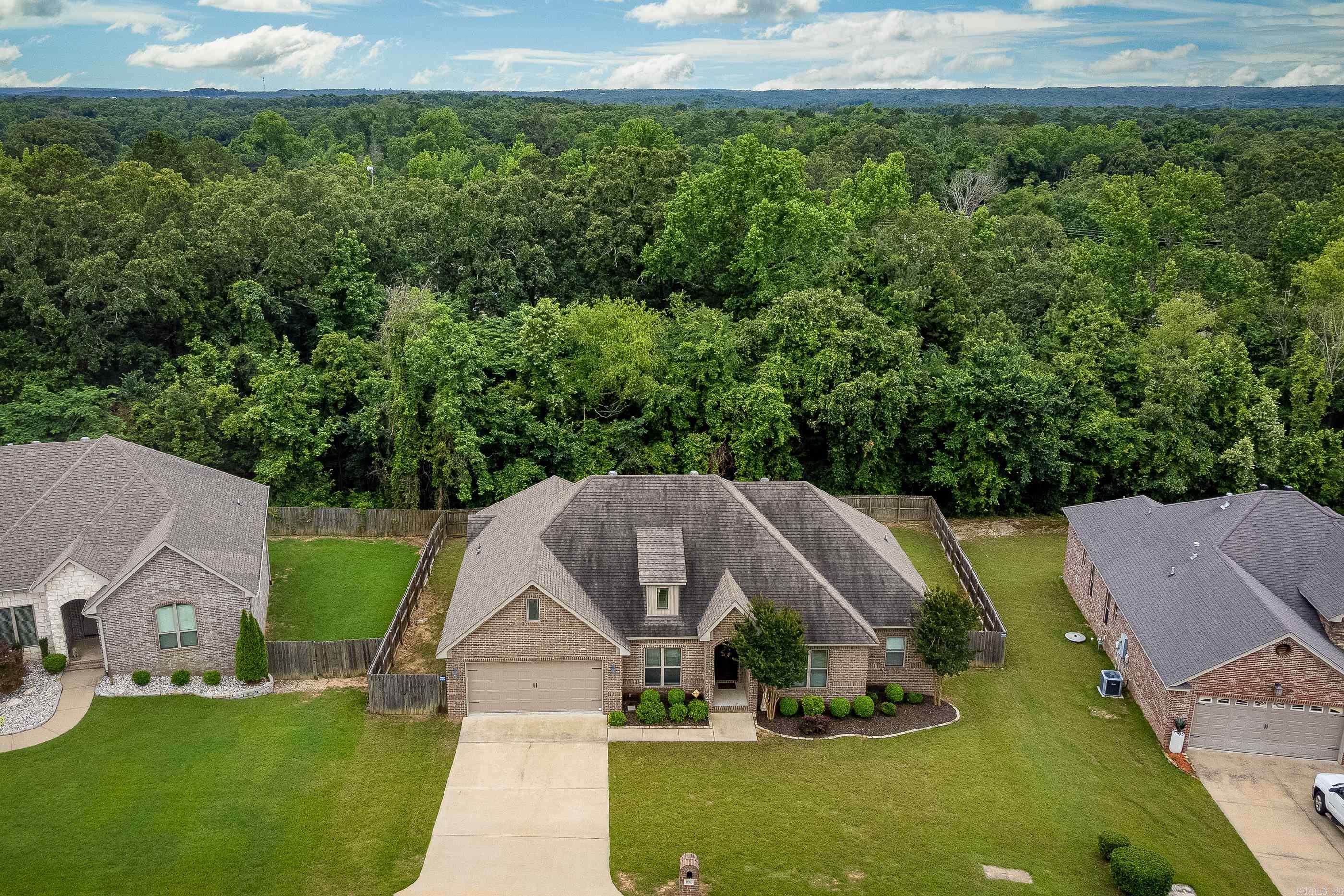 LOCHRIDGE ESTATES - Residential