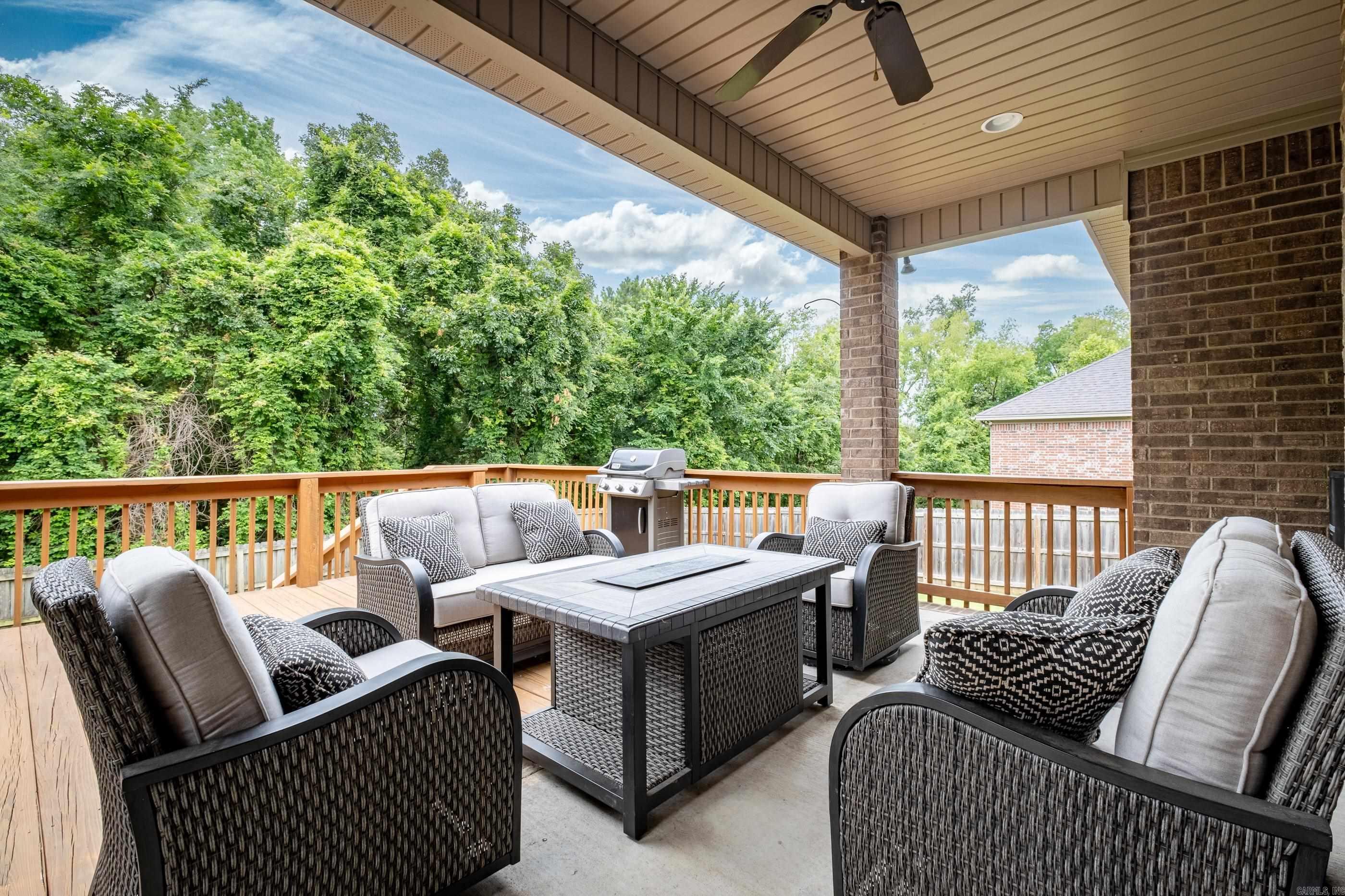 LOCHRIDGE ESTATES - Residential