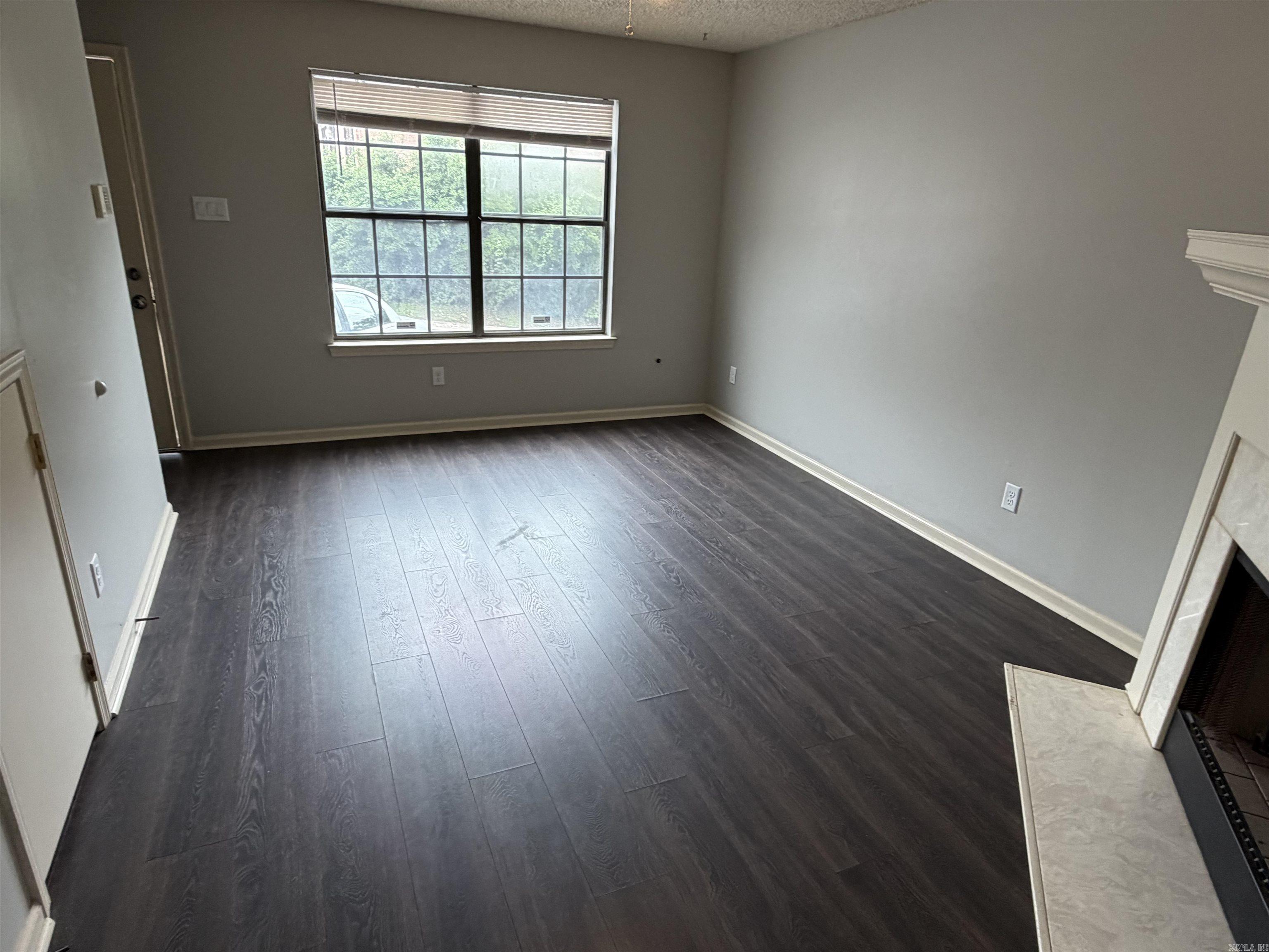 Reservoir Townhouse - Residential Lease