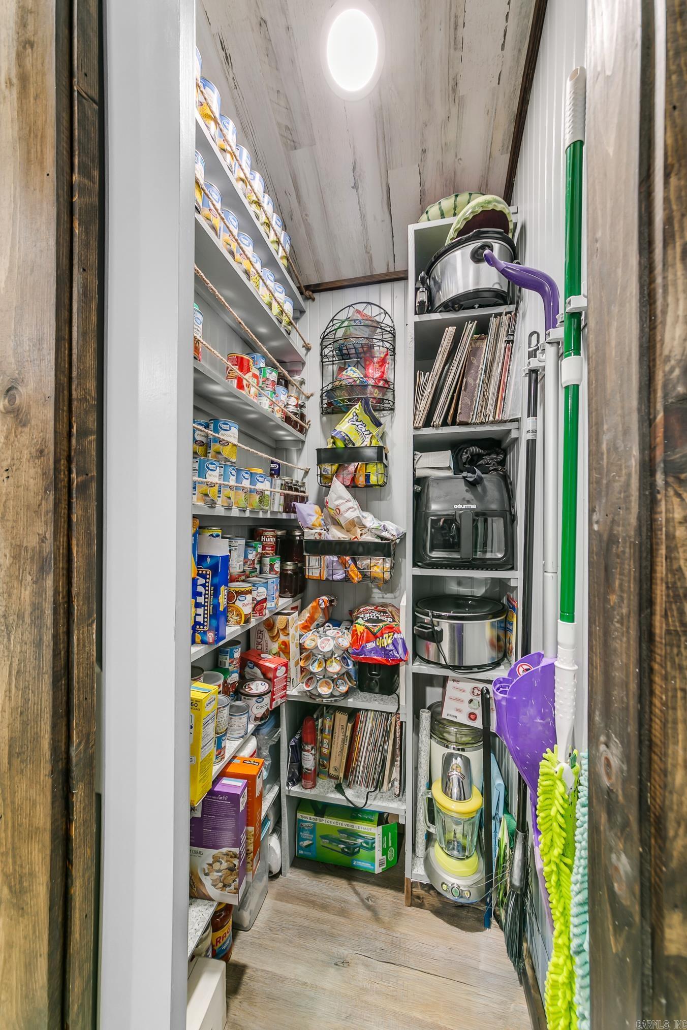 EL PASO (TOWN OF) - Residential