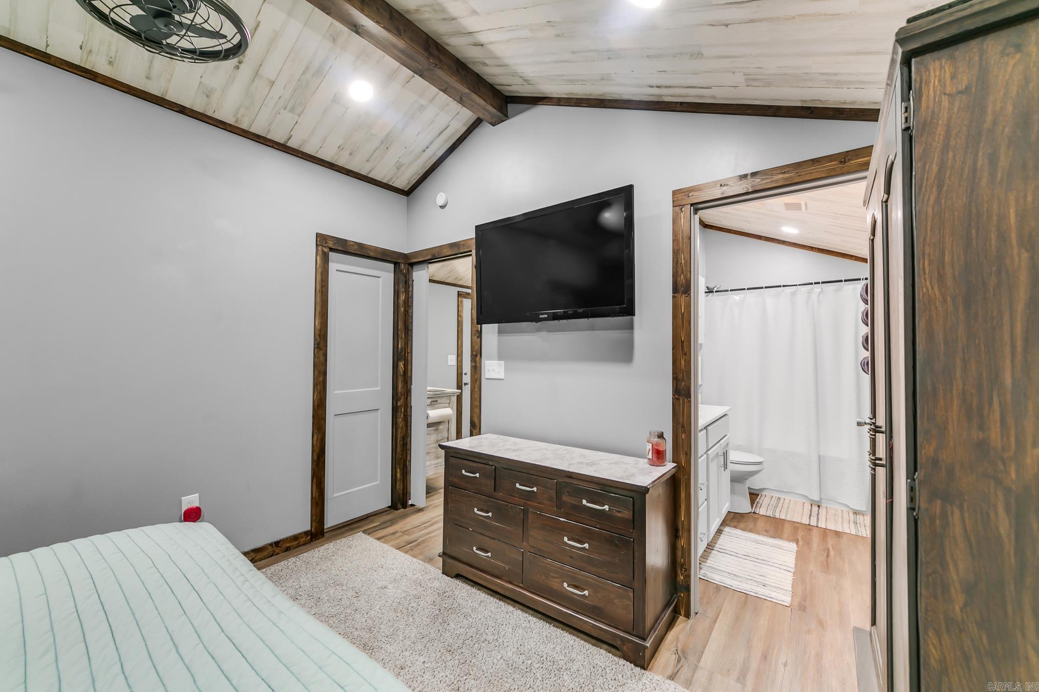 EL PASO (TOWN OF) - Residential