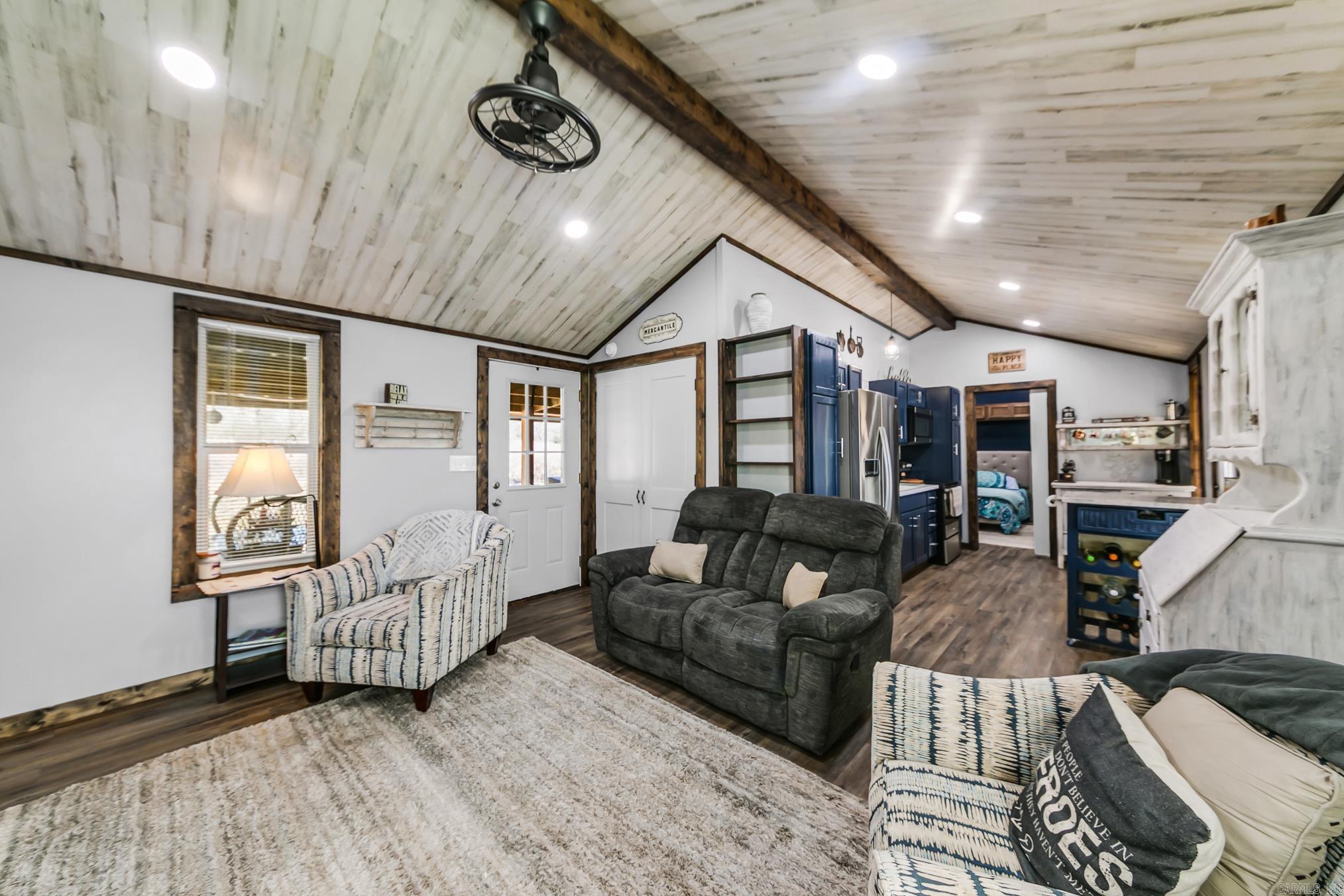 EL PASO (TOWN OF) - Residential