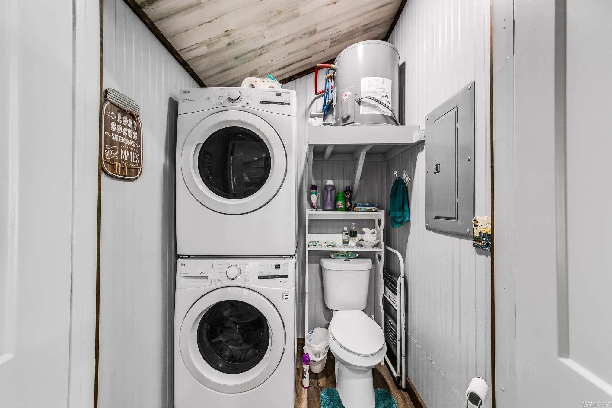 EL PASO (TOWN OF) - Residential