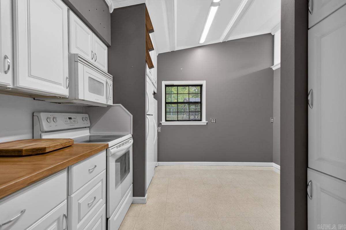 SPRINGHILL ACRES - Residential