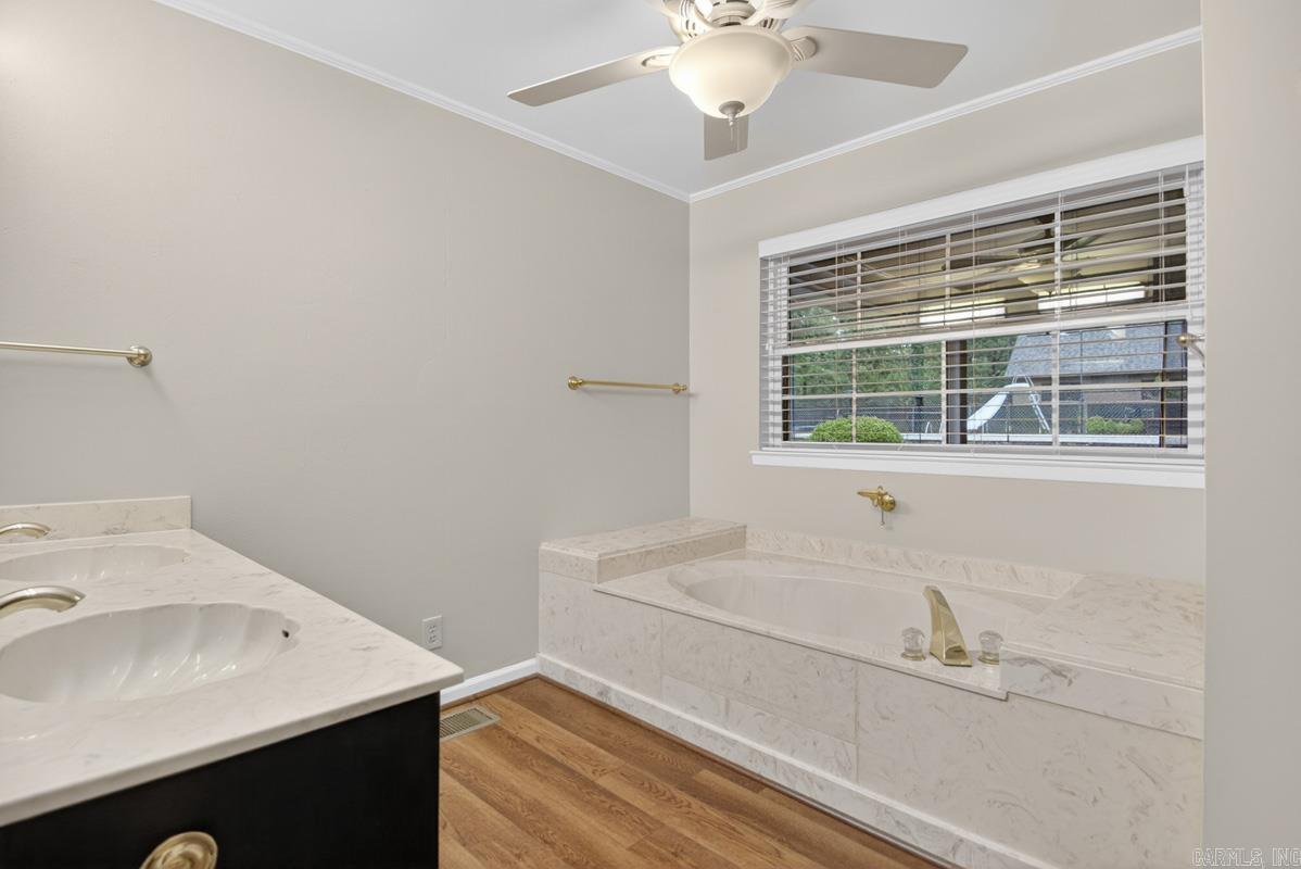 SPRINGHILL ACRES - Residential