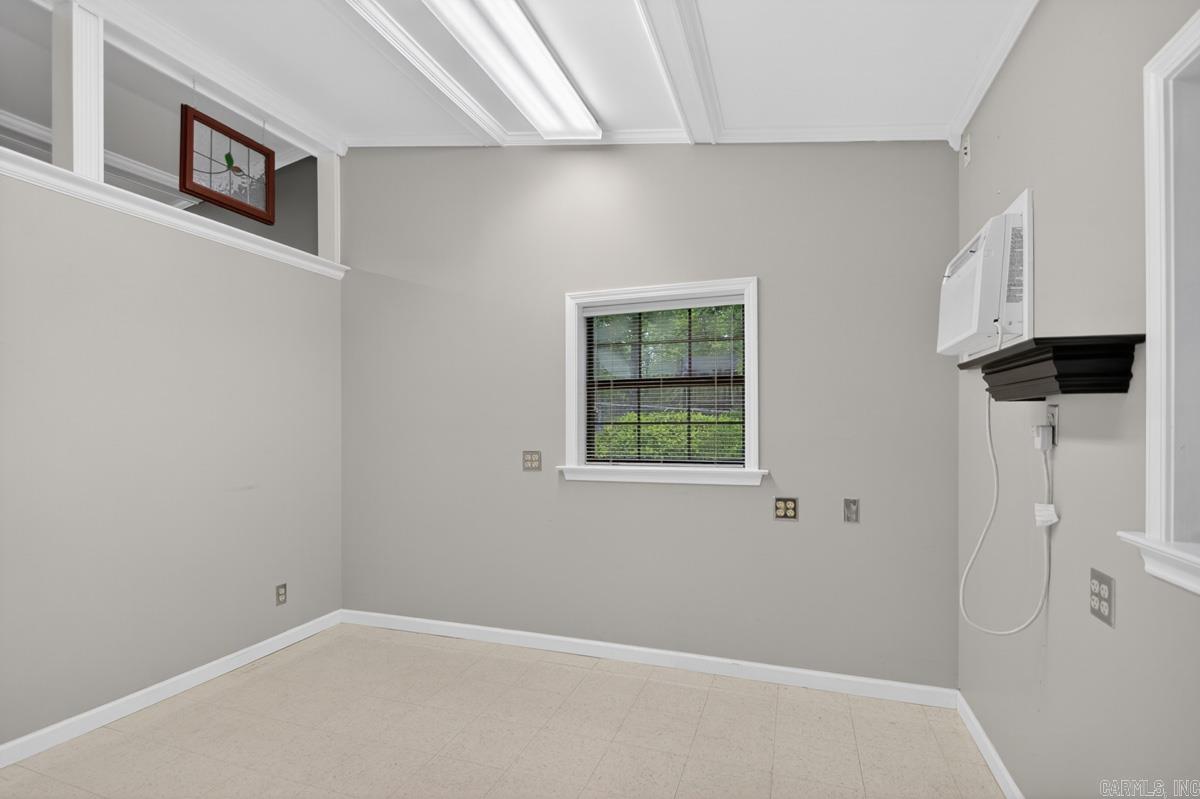 SPRINGHILL ACRES - Residential