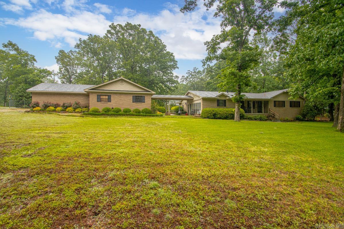 SPRINGHILL ACRES - Residential