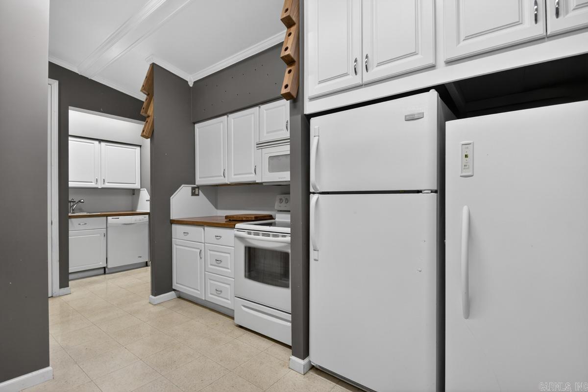 SPRINGHILL ACRES - Residential