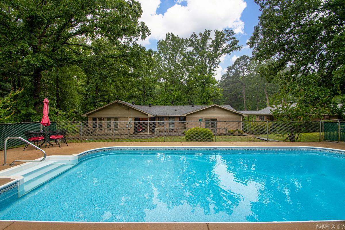 SPRINGHILL ACRES - Residential