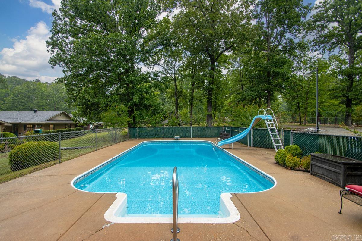 SPRINGHILL ACRES - Residential