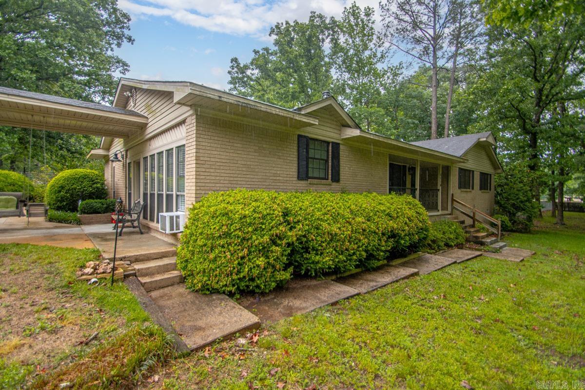 SPRINGHILL ACRES - Residential