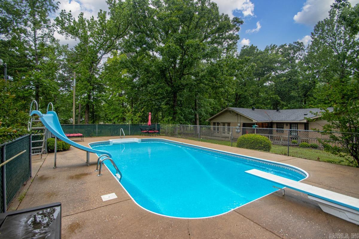 SPRINGHILL ACRES - Residential