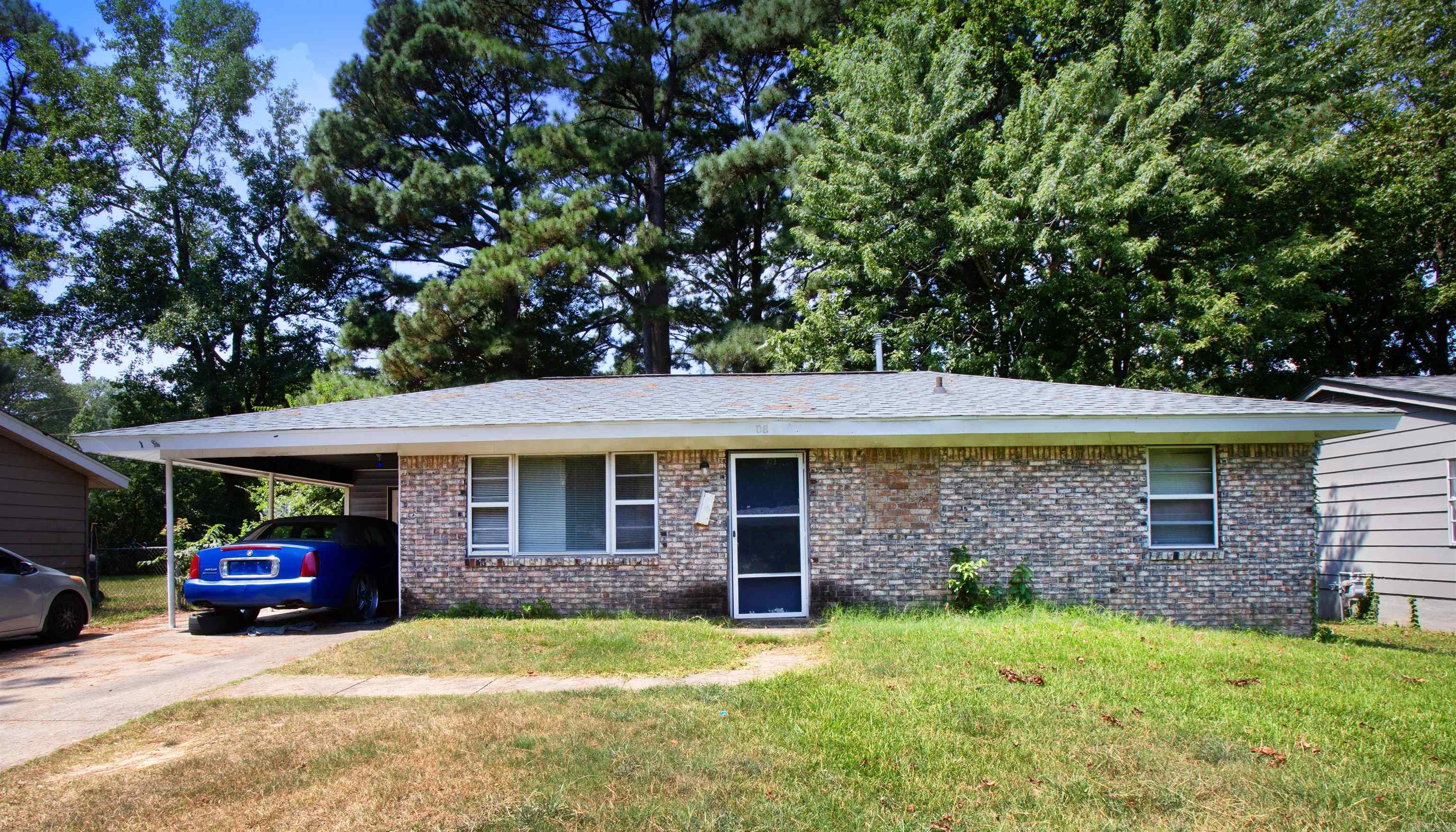 Cute 3BD/1BA in SWLR that is waiting for you to call home. Large driveway with a carport. Tile in kitchen, carpet in bedrooms and Large yard that would be great for hosting. This property is managed by Hoffman Team so beware of scammers - we will never ask you to Cashapp us money. The lease for this property is for 18 months to 2 years with a 3% increase after the first year. Income must be 3x the amount of rent per month unless you have a housing voucher. Deposit, first month’s rent, and the $50 administration fee due before move in.