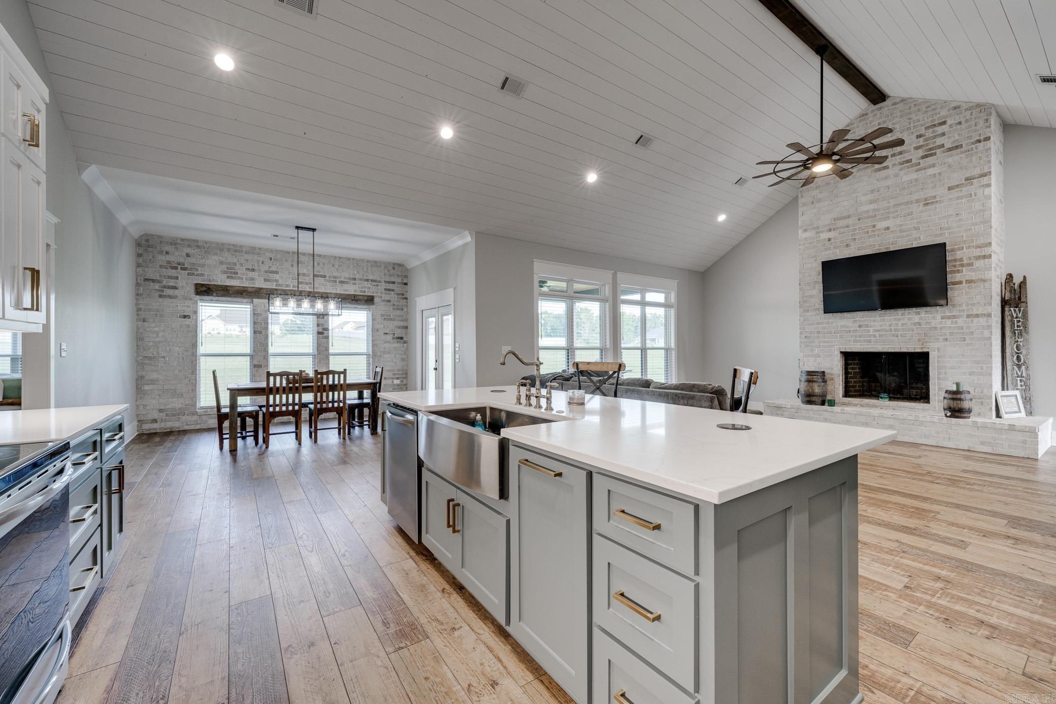 JACK FORK RIDGE - Residential