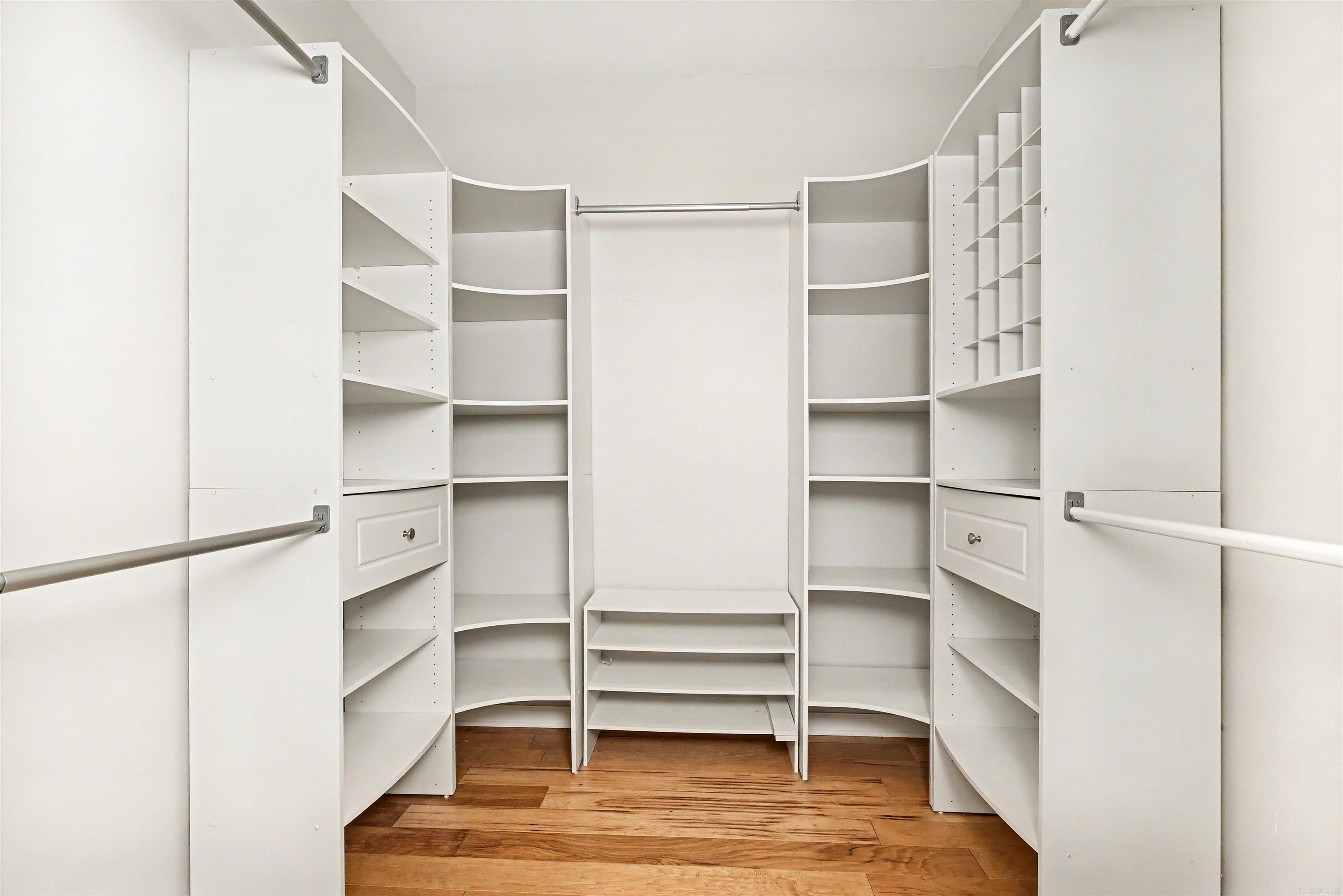 COLONY LANE - Residential