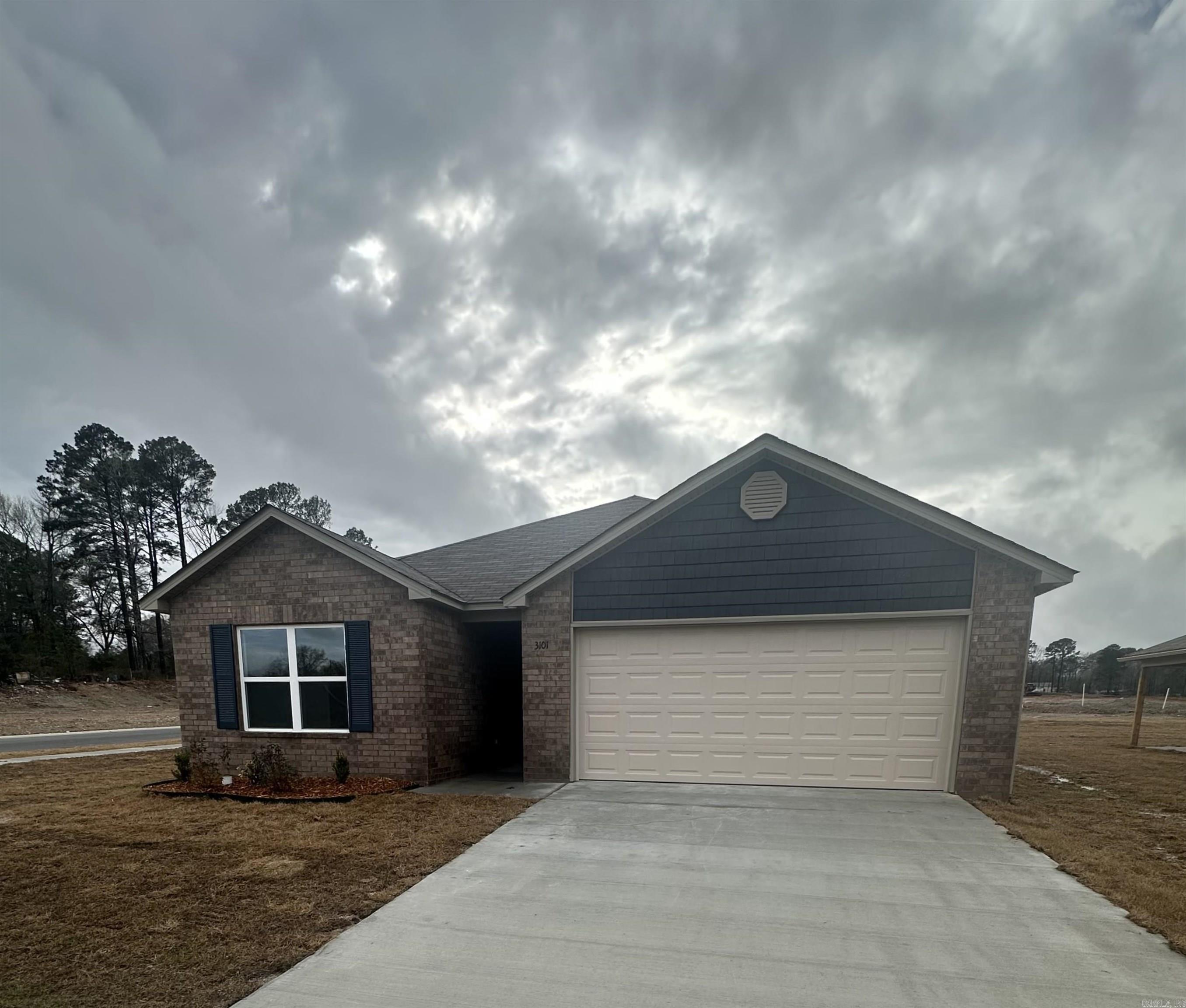 MIDLAND ESTATES PHASE 1 - Residential