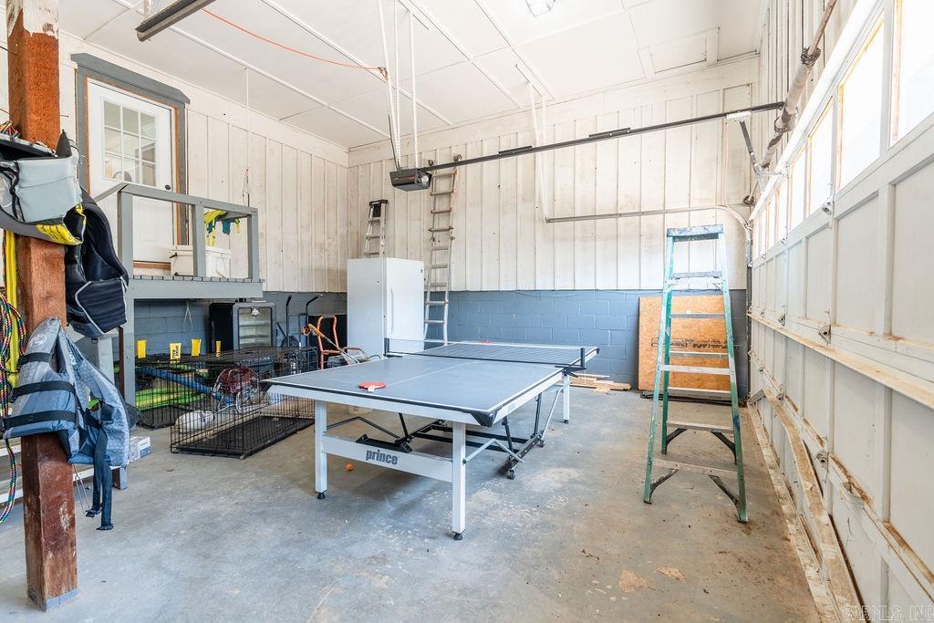 BELOIT BAY - Residential