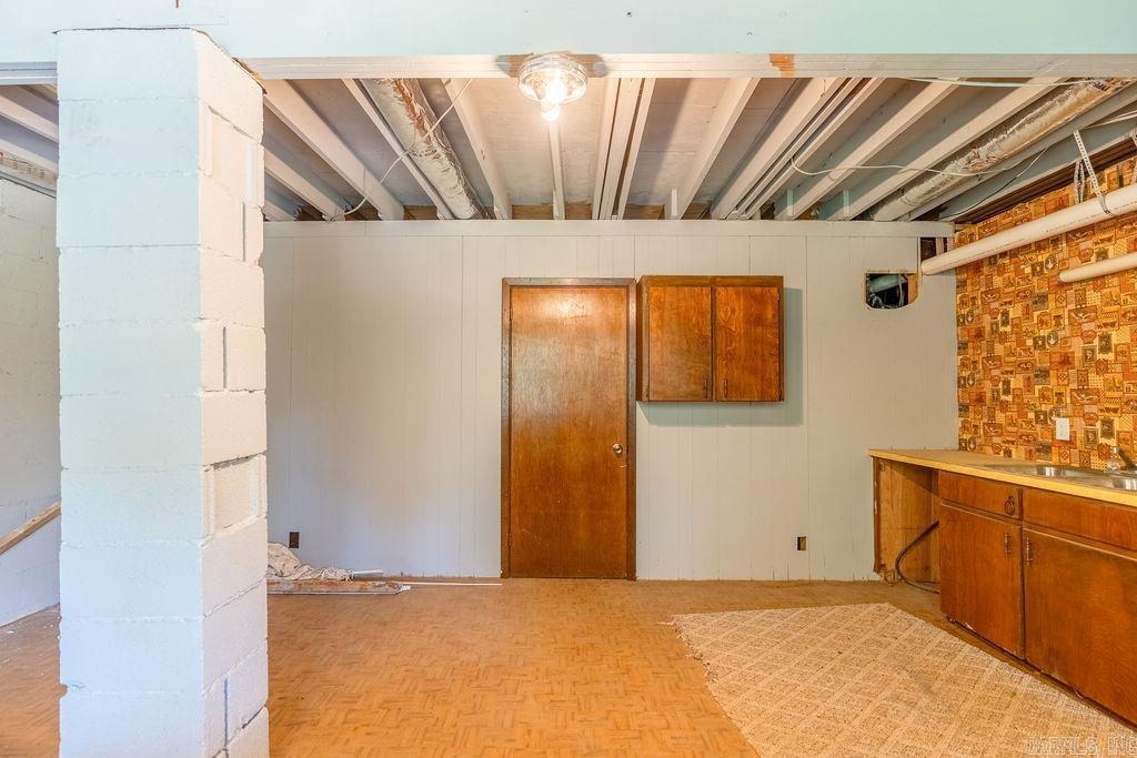 BELOIT BAY - Residential