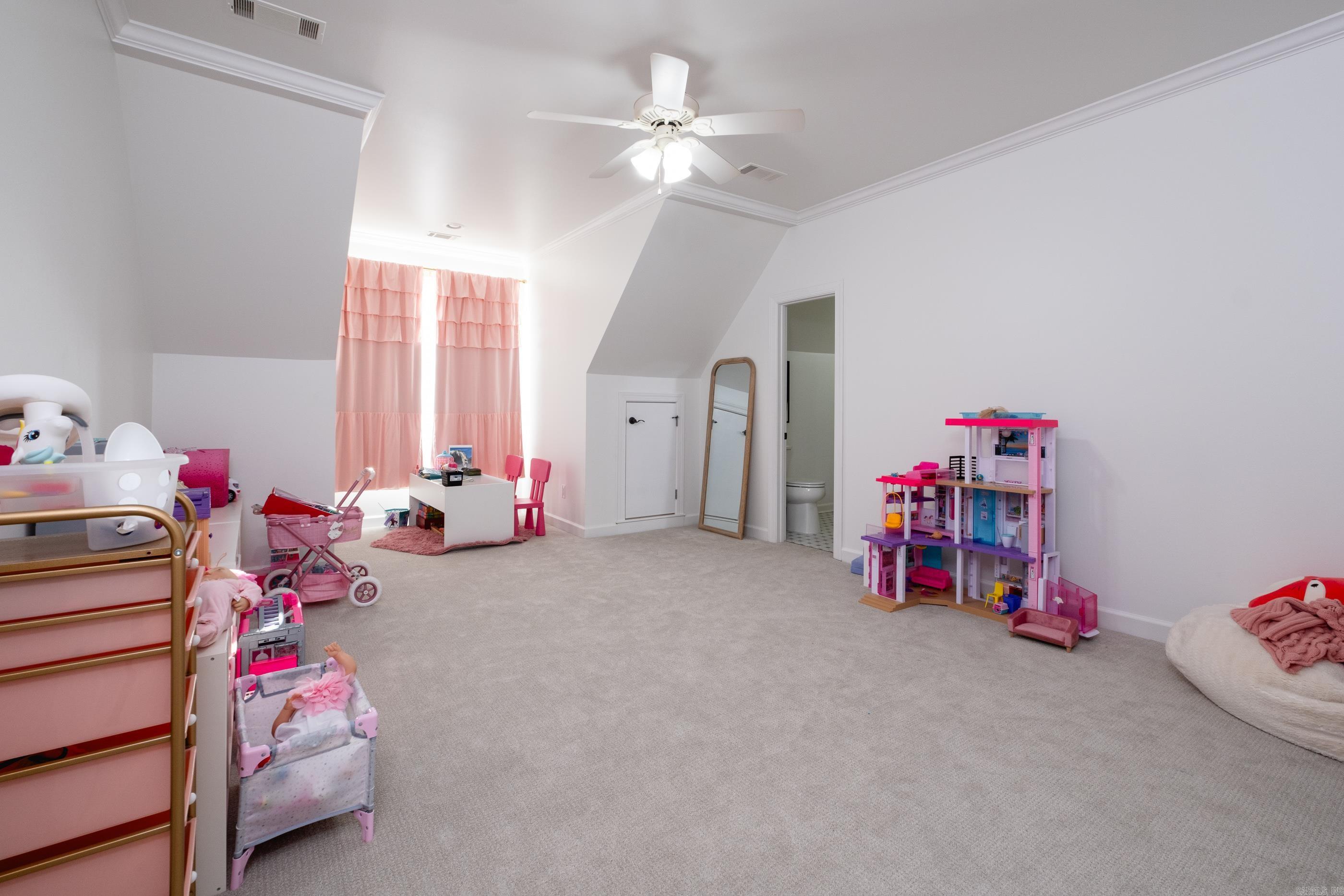 CHENAL VALLEY SOLOGNE CIRCLE - Residential