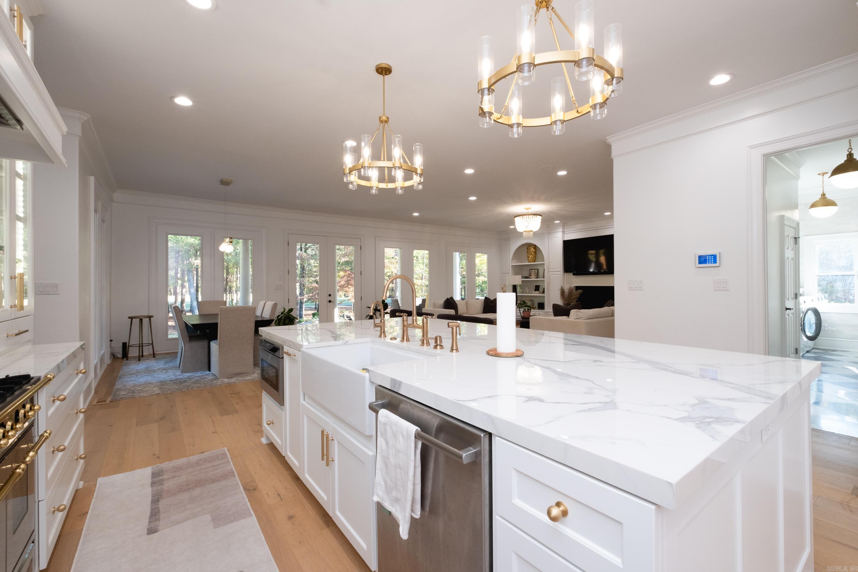 CHENAL VALLEY SOLOGNE CIRCLE - Residential