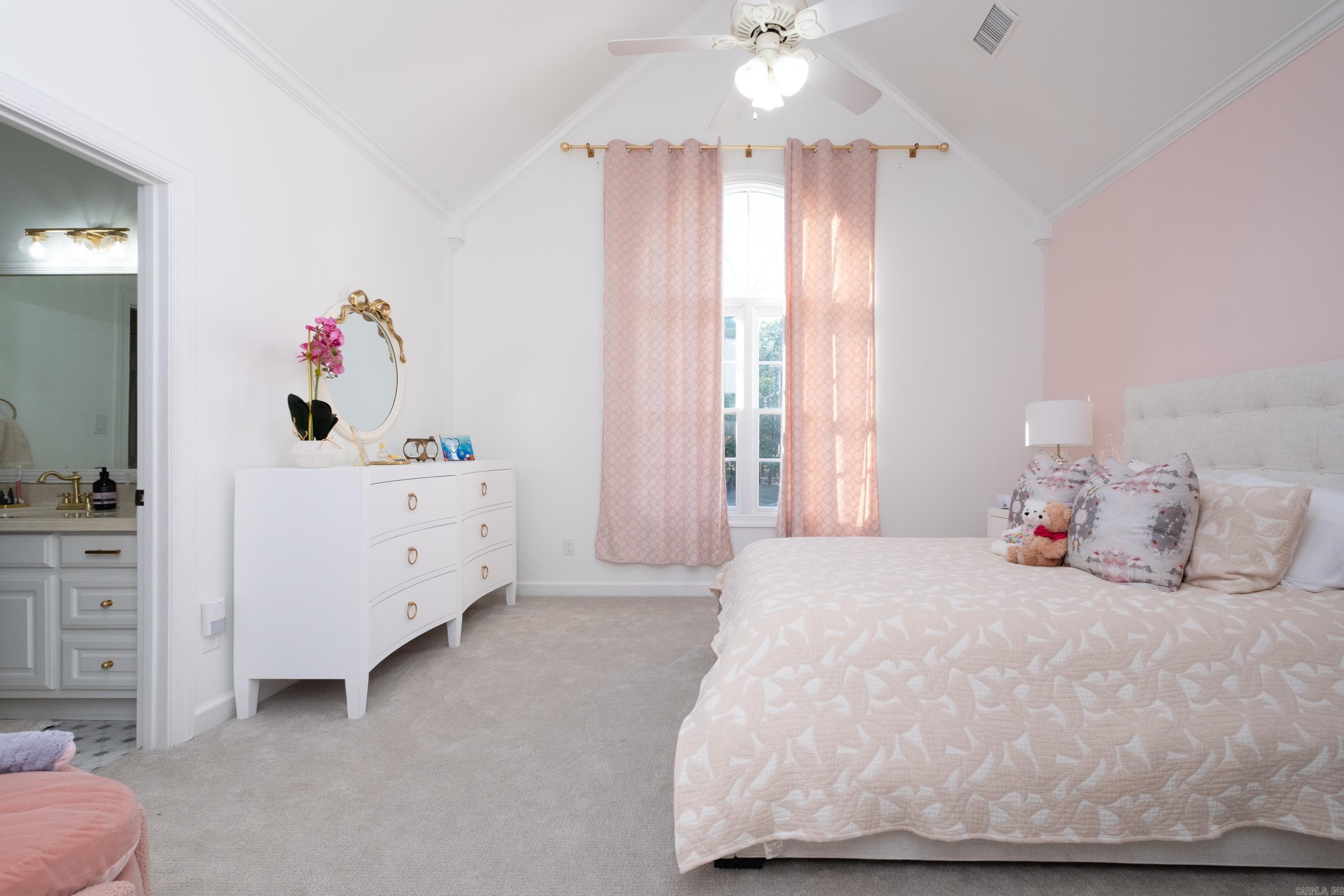 CHENAL VALLEY SOLOGNE CIRCLE - Residential