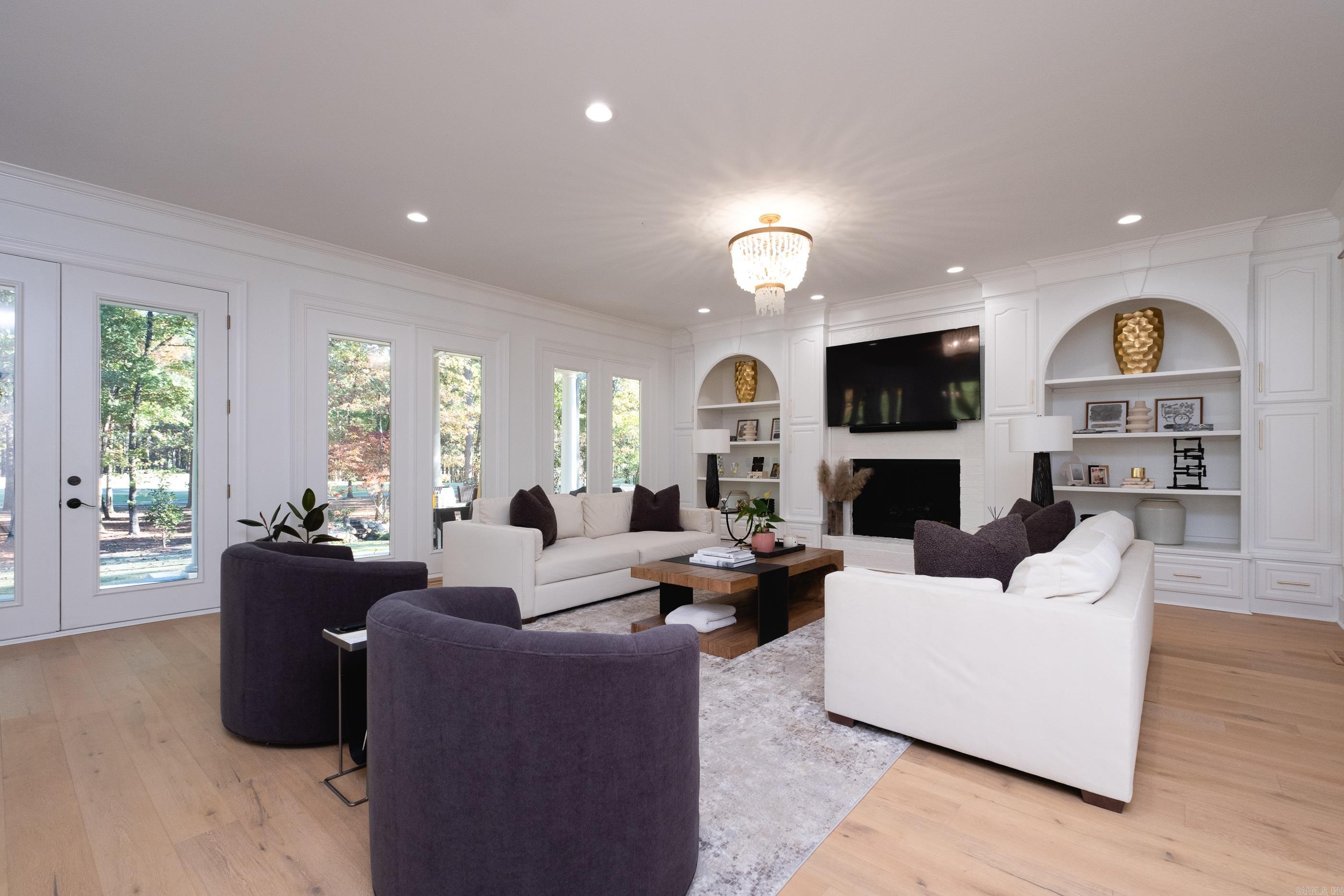 CHENAL VALLEY SOLOGNE CIRCLE - Residential