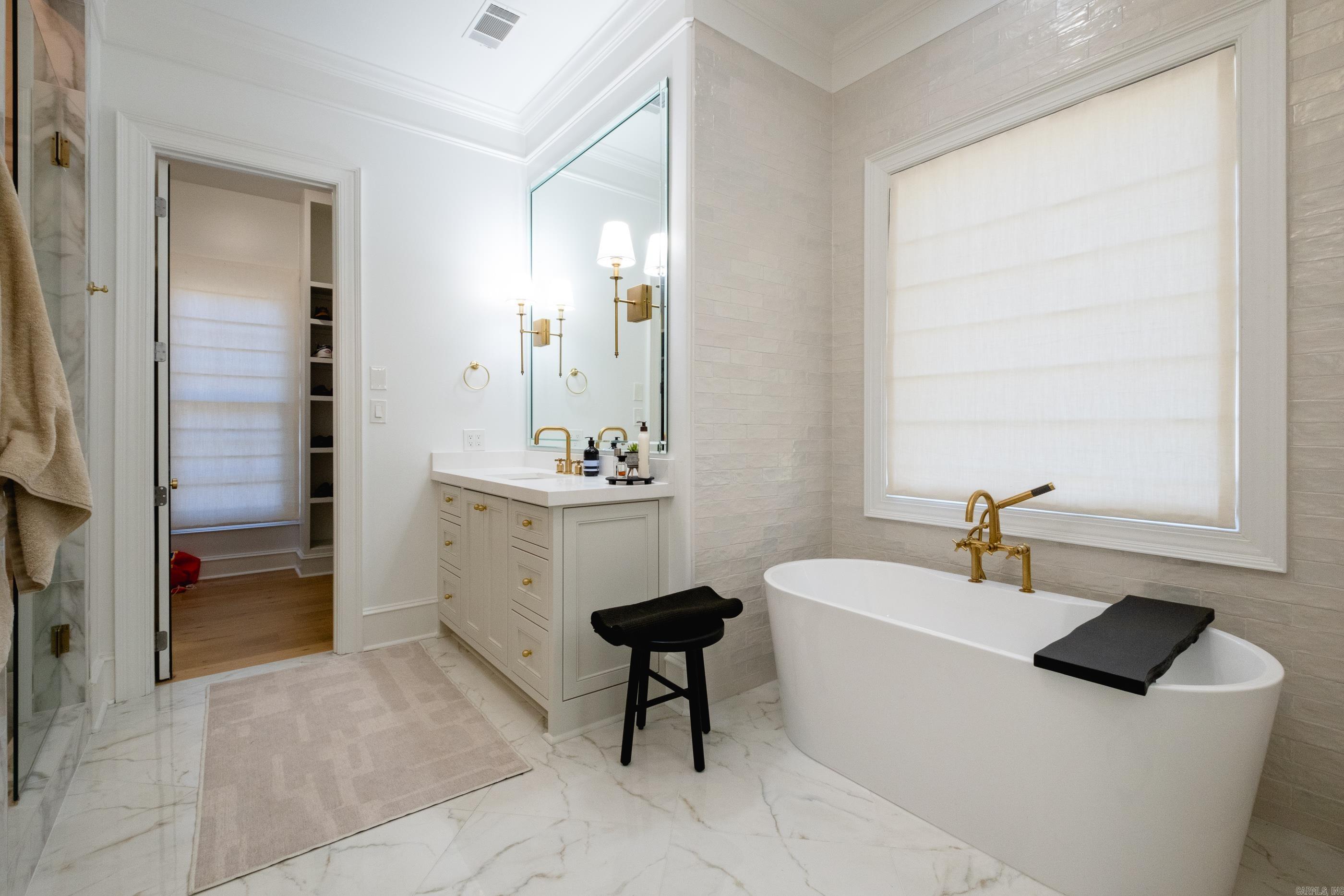 CHENAL VALLEY SOLOGNE CIRCLE - Residential