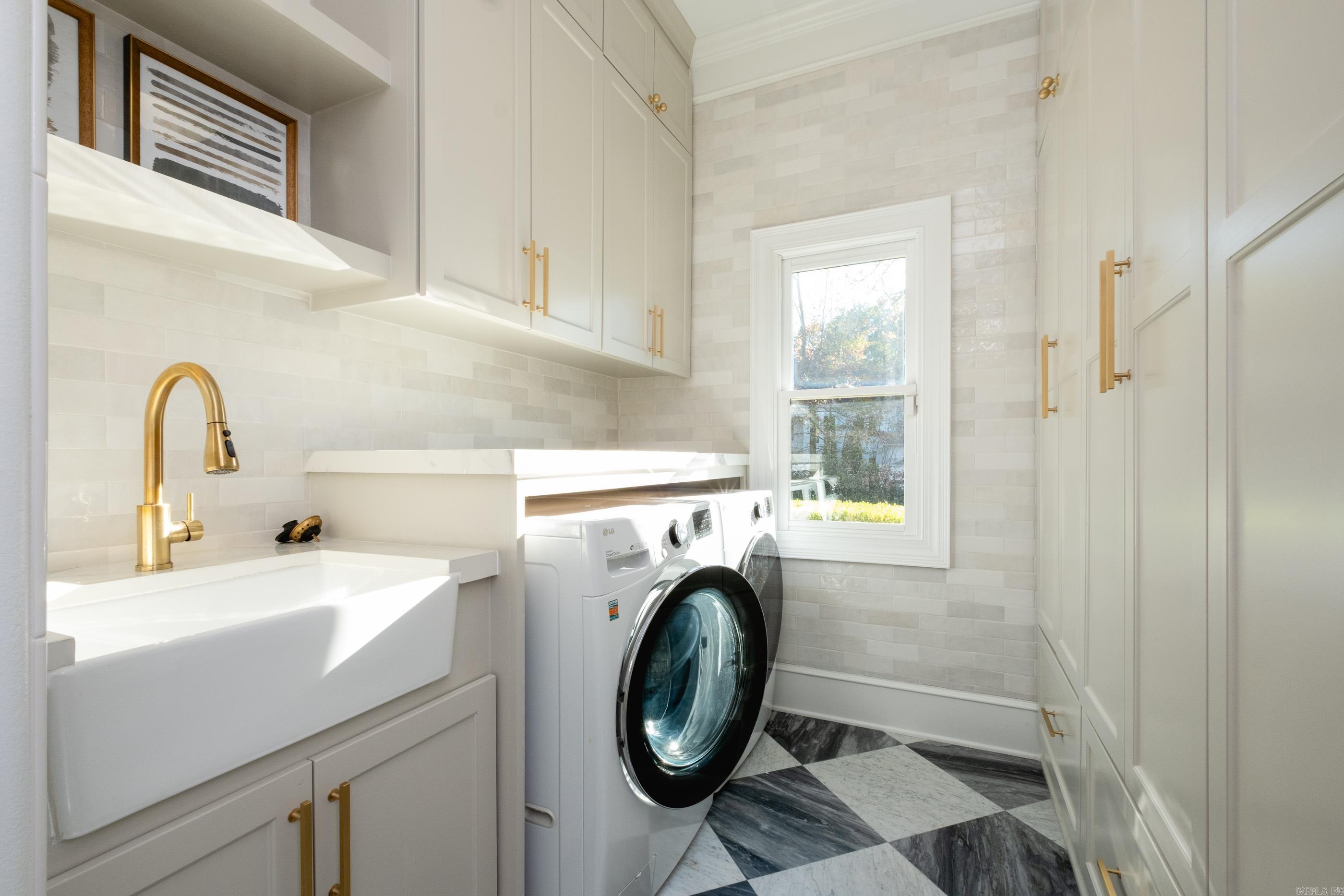 CHENAL VALLEY SOLOGNE CIRCLE - Residential