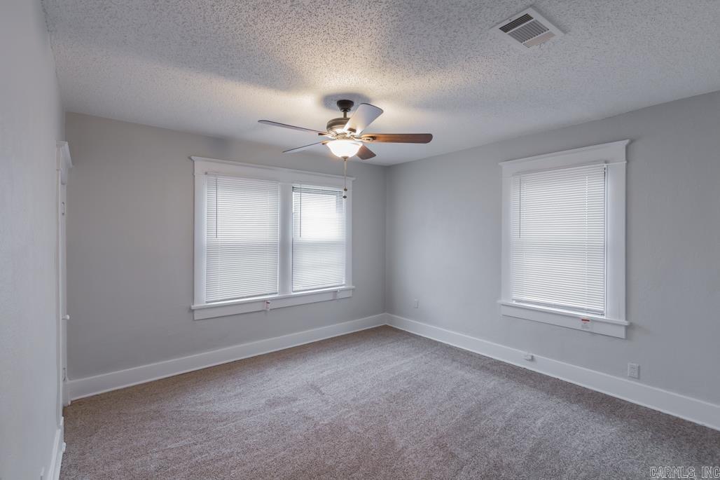 EAST BROADWAY - Residential