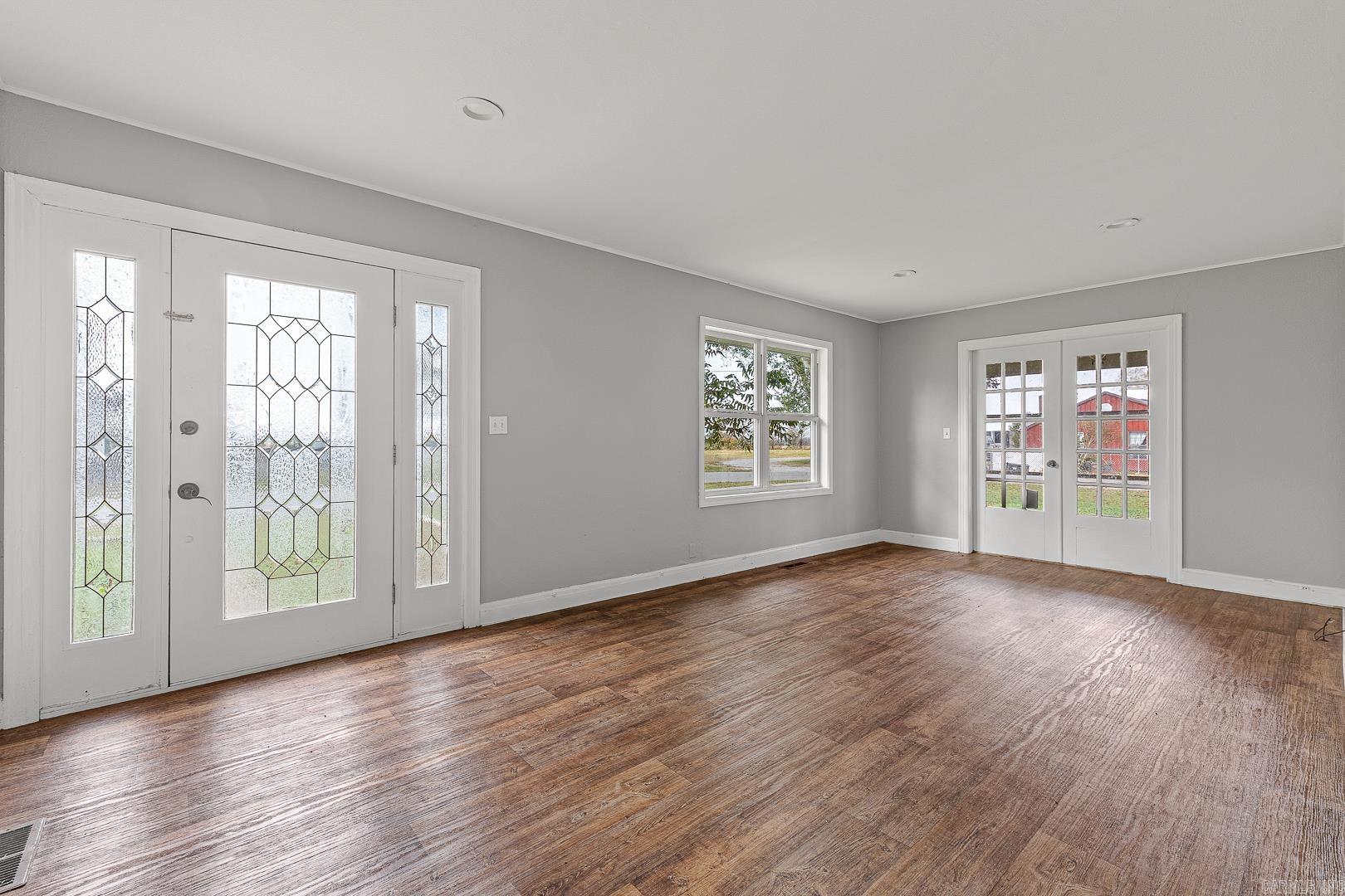 WEST MAIN ST - Residential