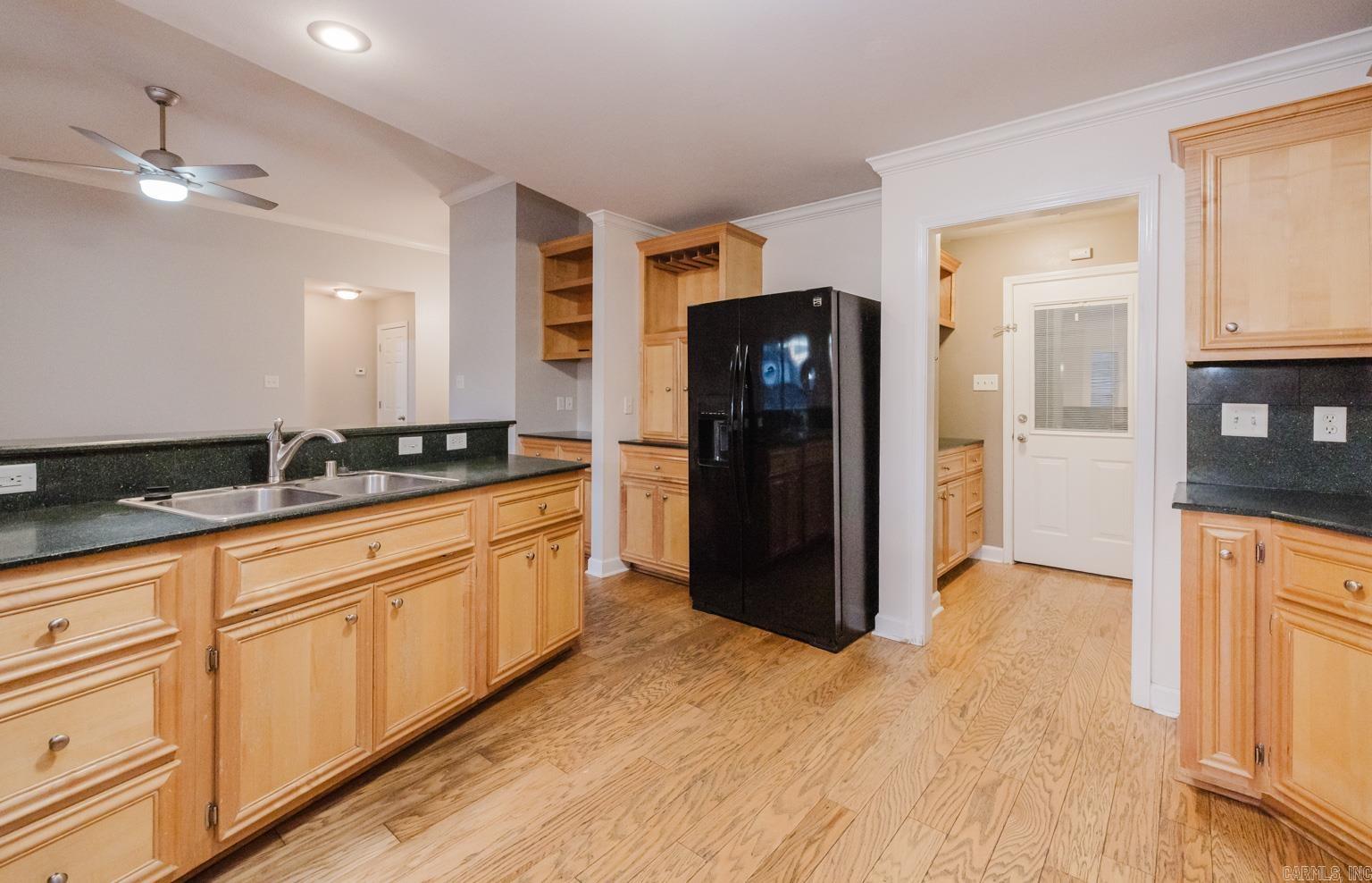 MEADOWLAKE - Residential