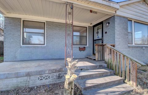 Photo of 2500 Booker St St, Little Rock, AR 72204 (MLS # 26017085)