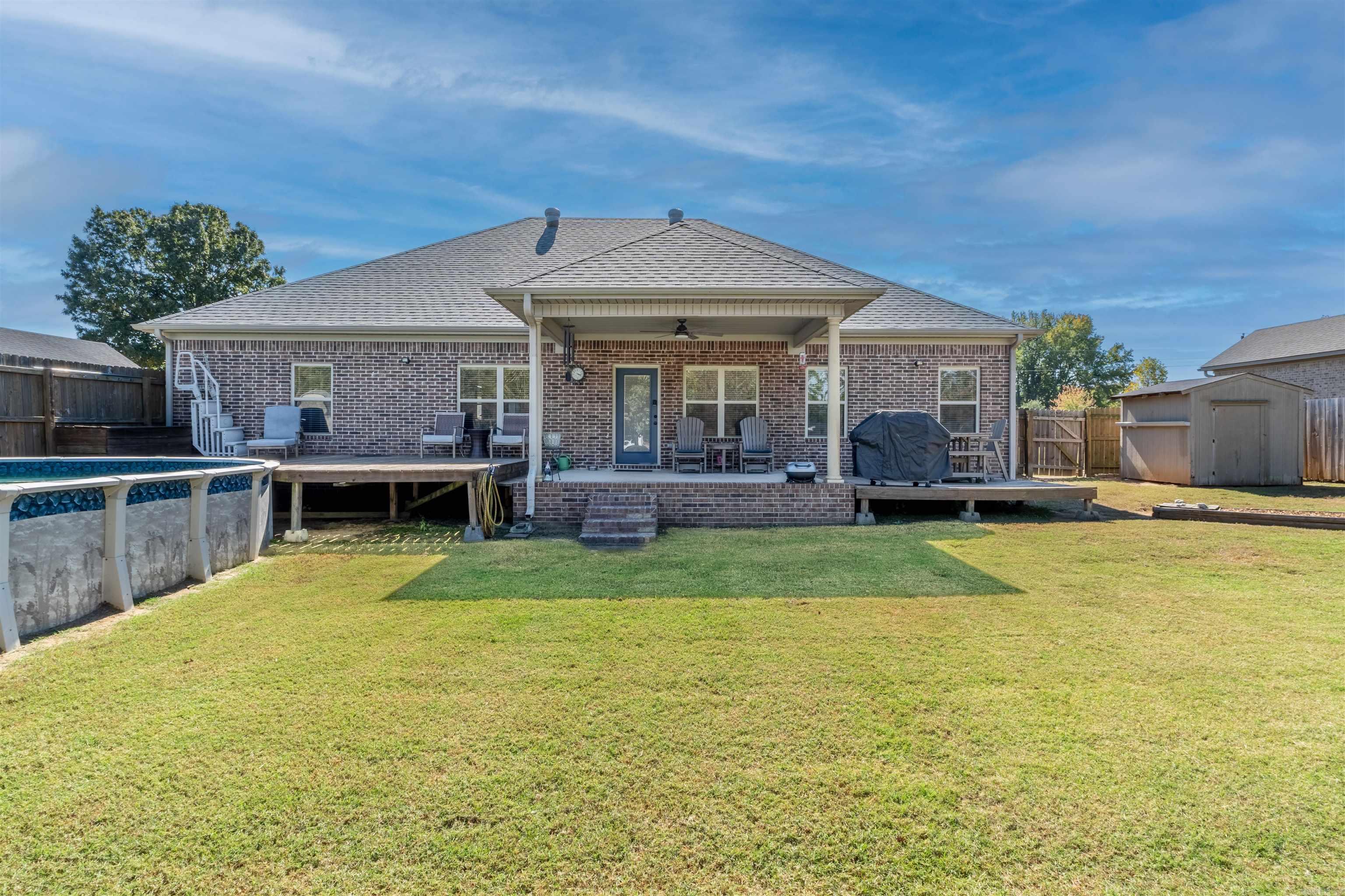 Russell Acres - Residential
