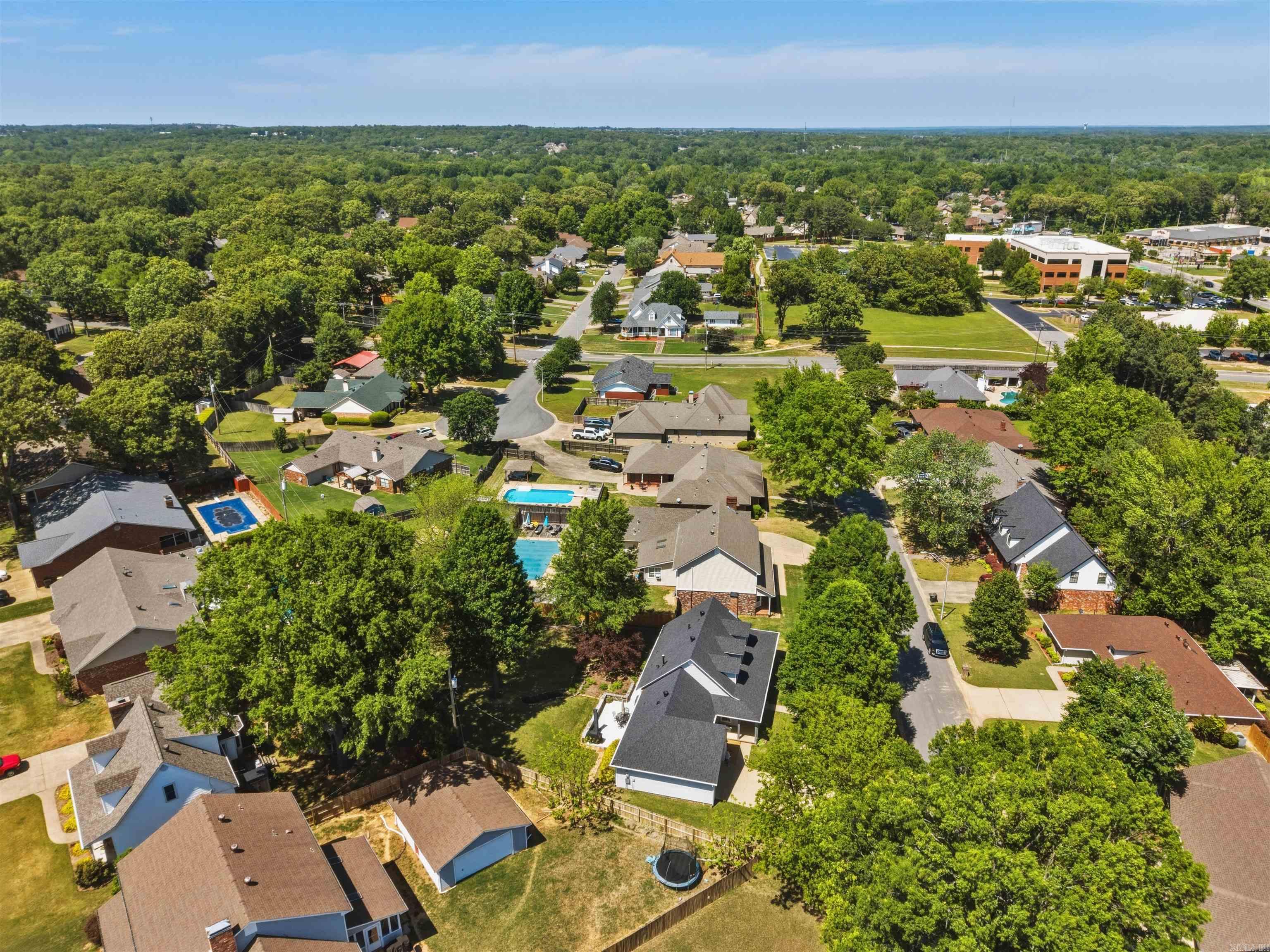 EAST MEADOW - Residential