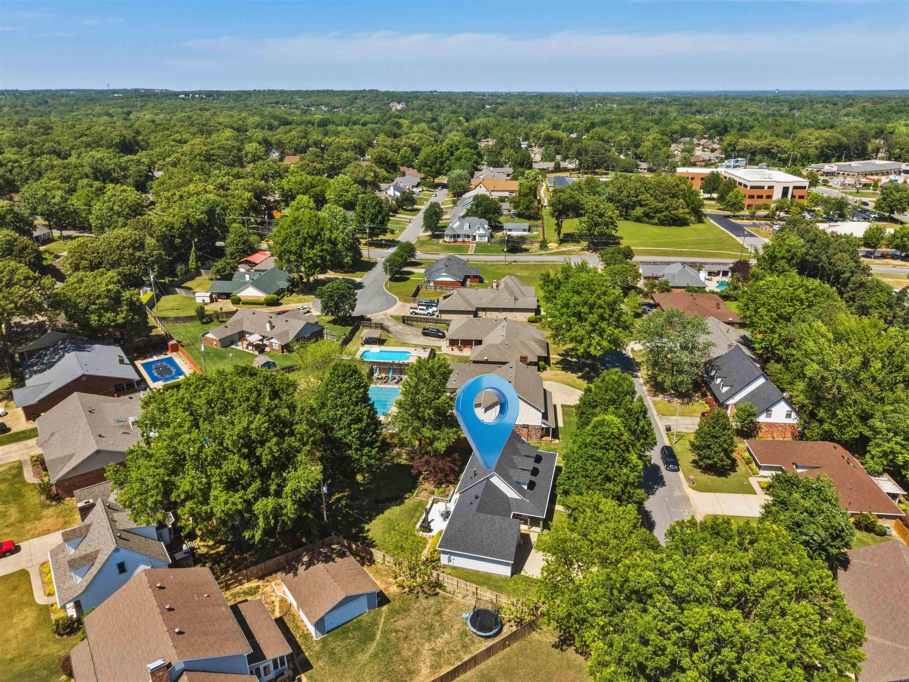 EAST MEADOW - Residential