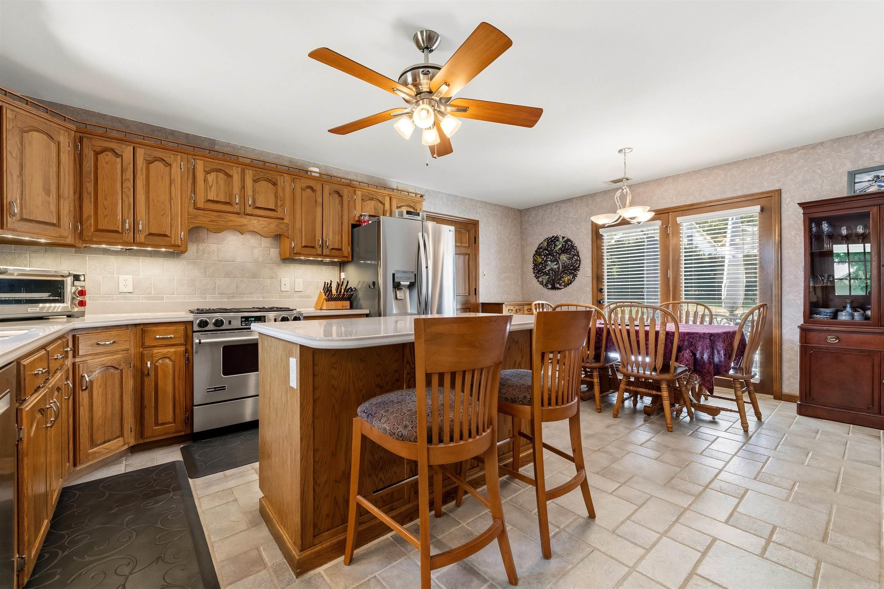 EAST MEADOW - Residential