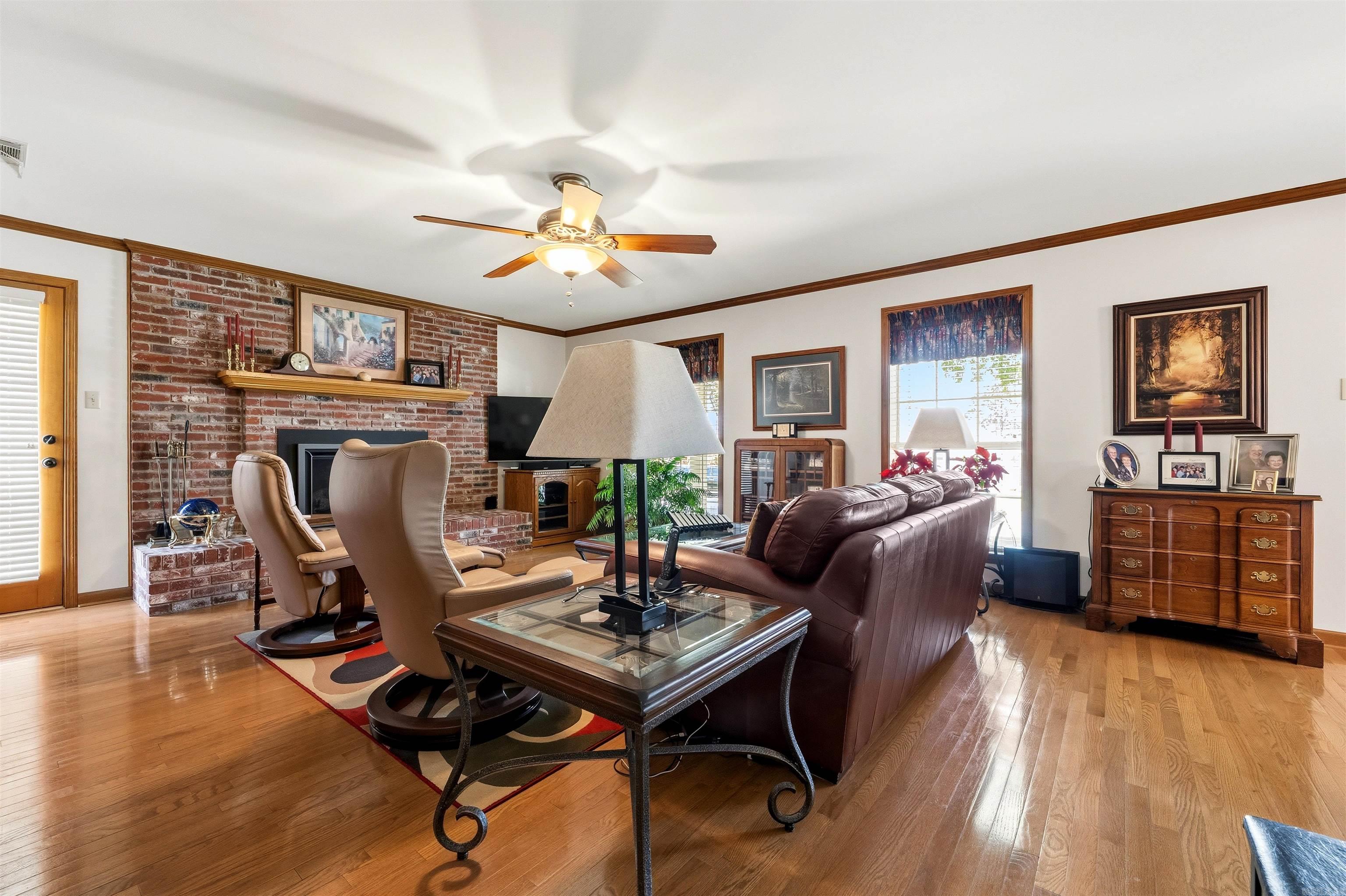 EAST MEADOW - Residential