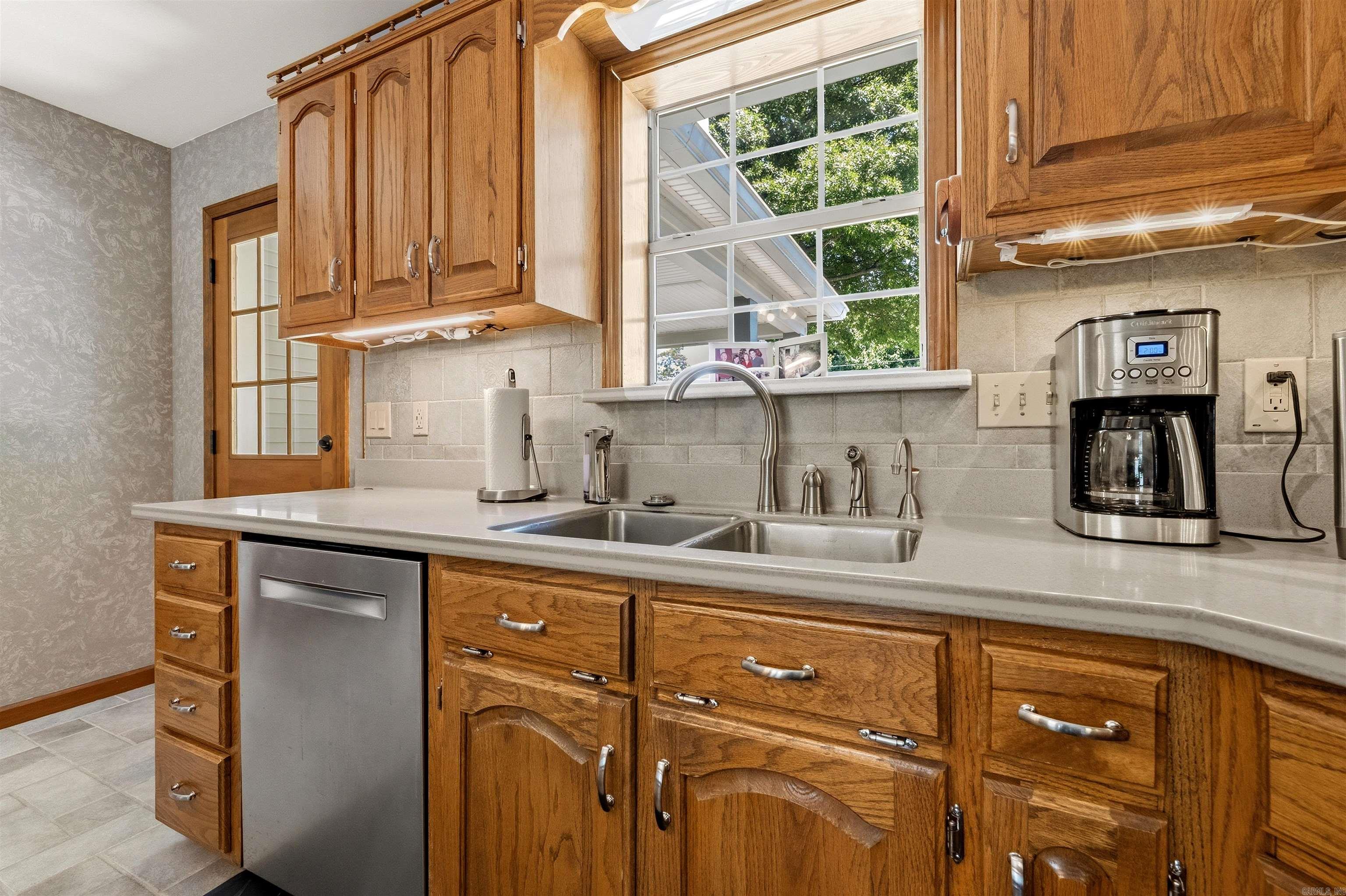 EAST MEADOW - Residential