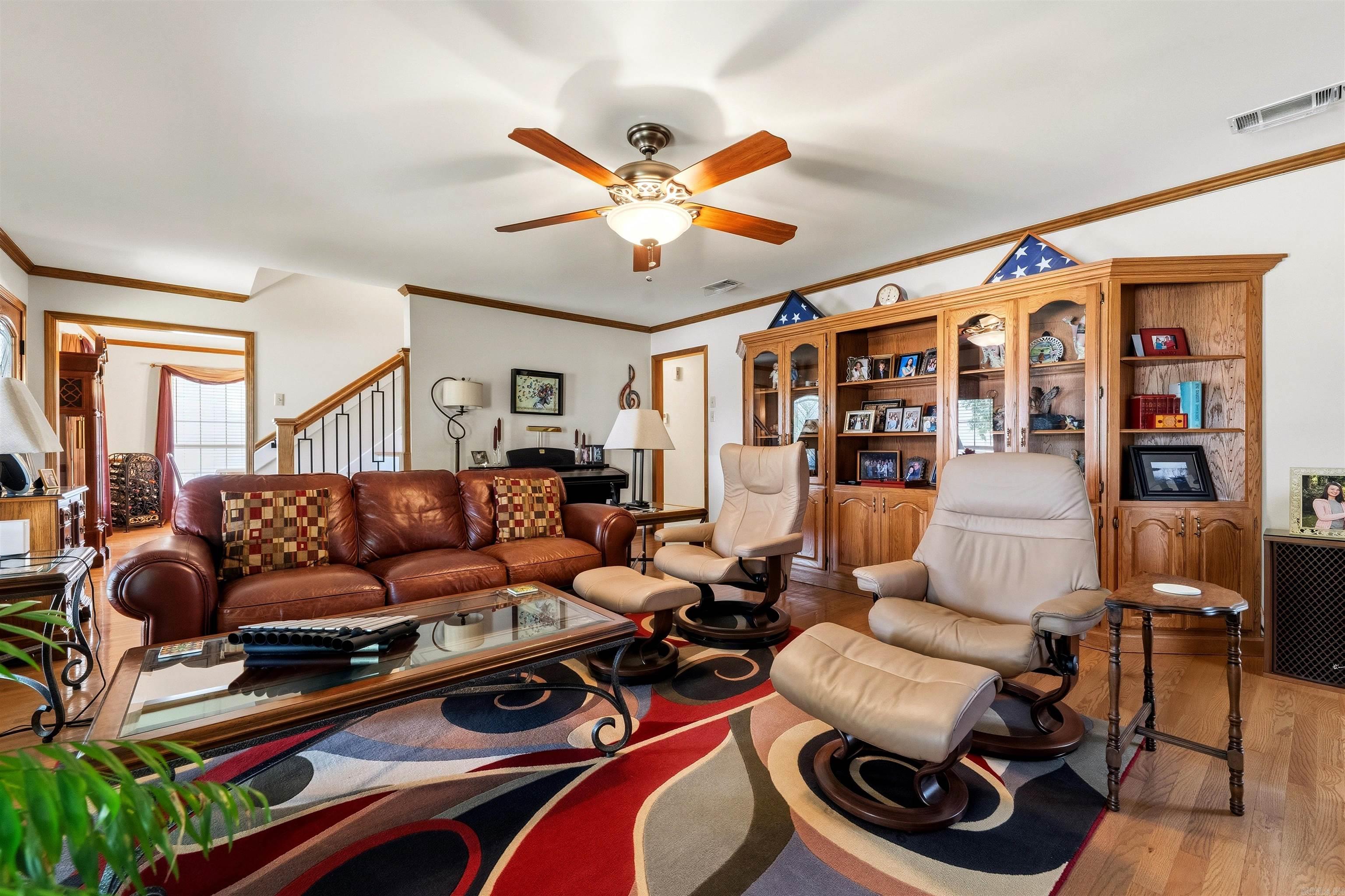 EAST MEADOW - Residential