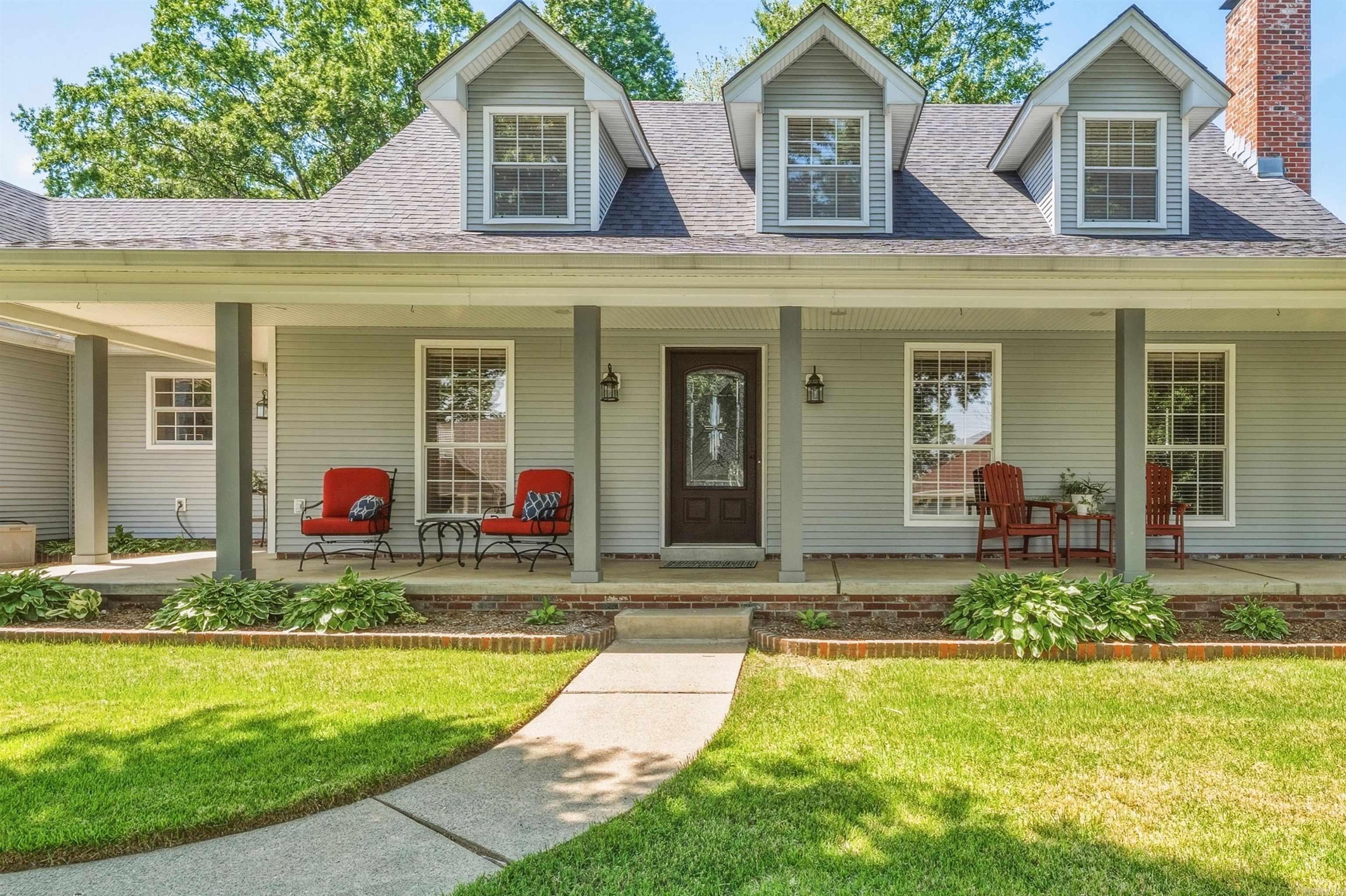 EAST MEADOW - Residential