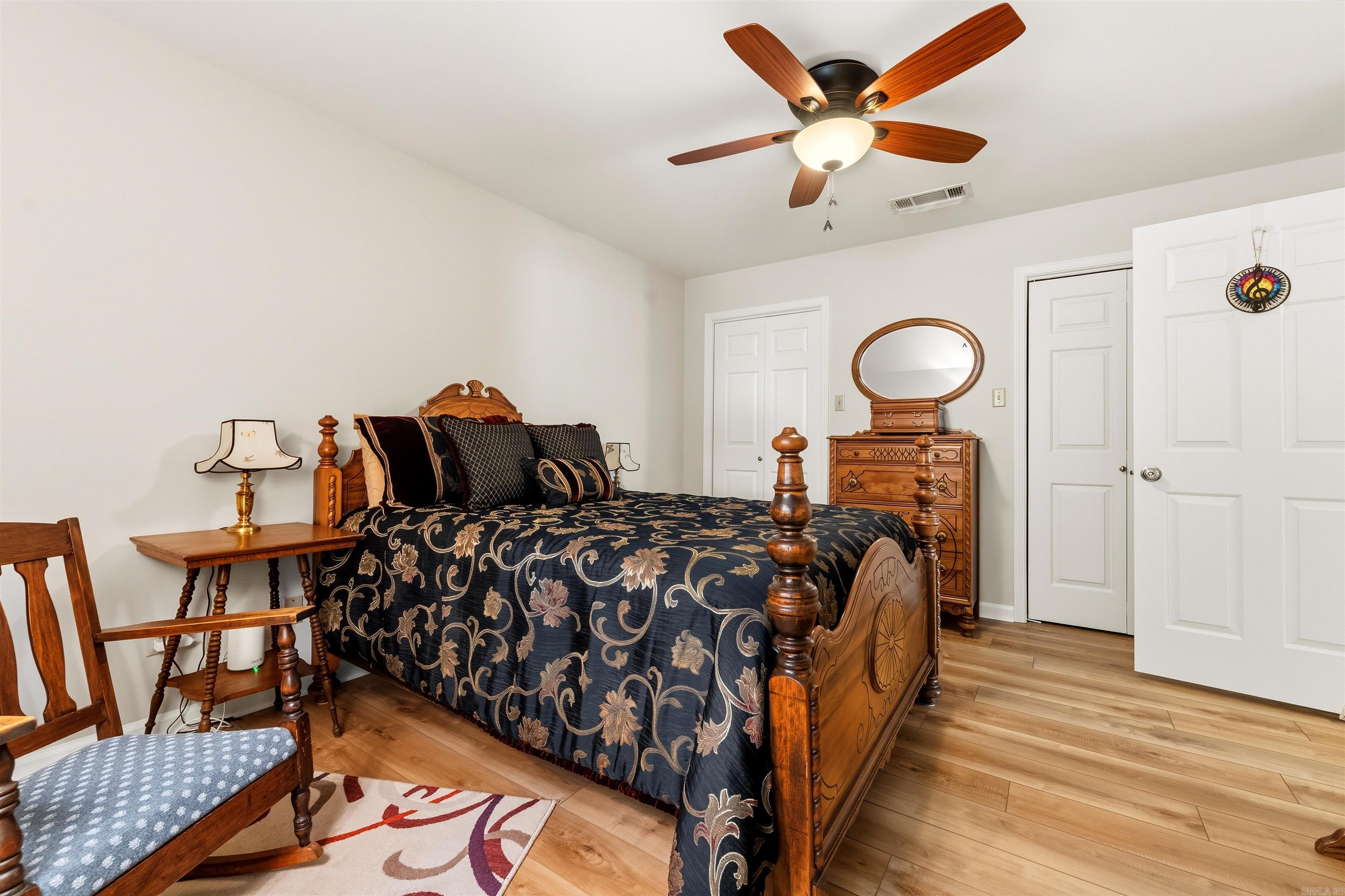 EAST MEADOW - Residential