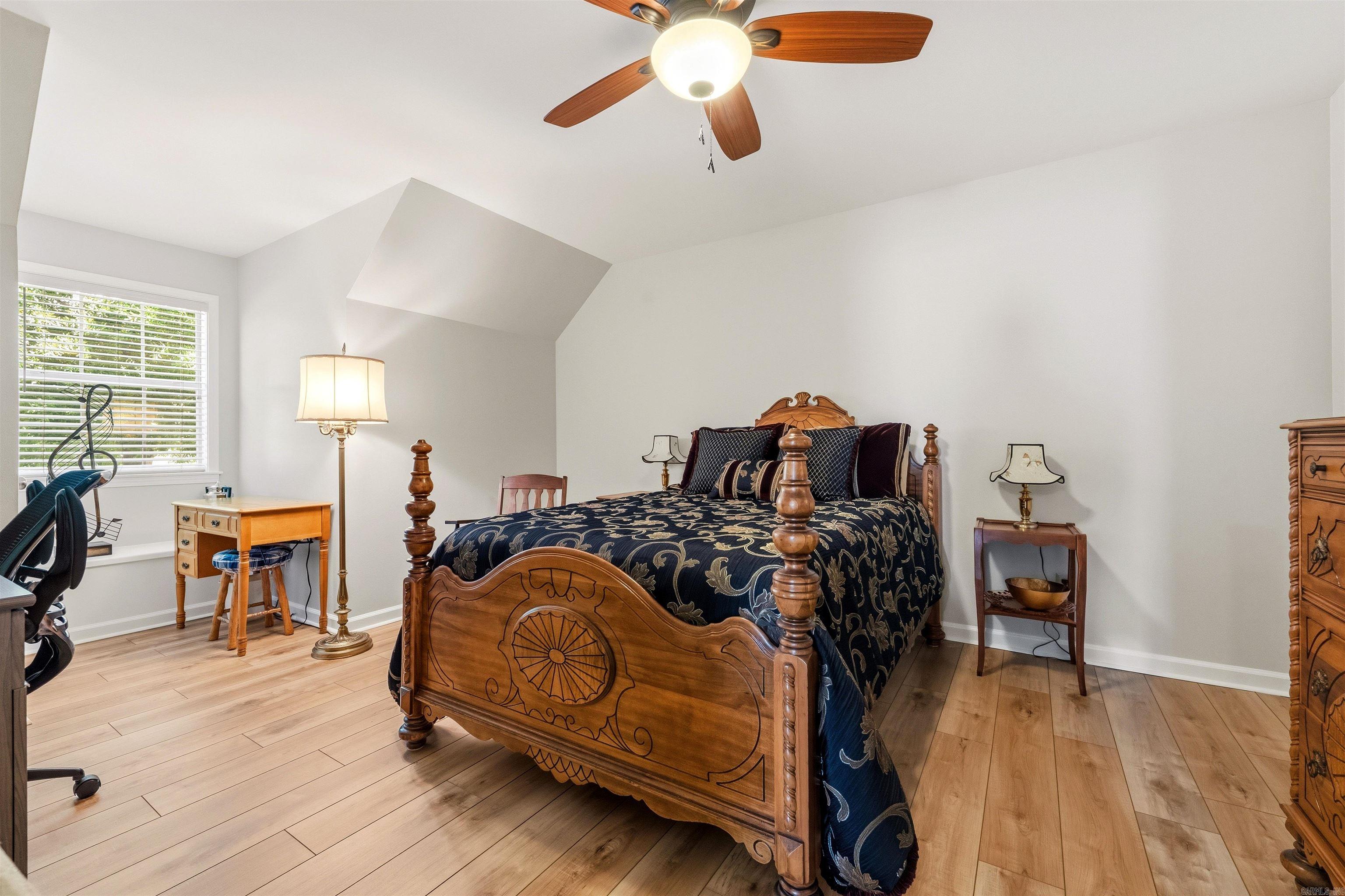 EAST MEADOW - Residential