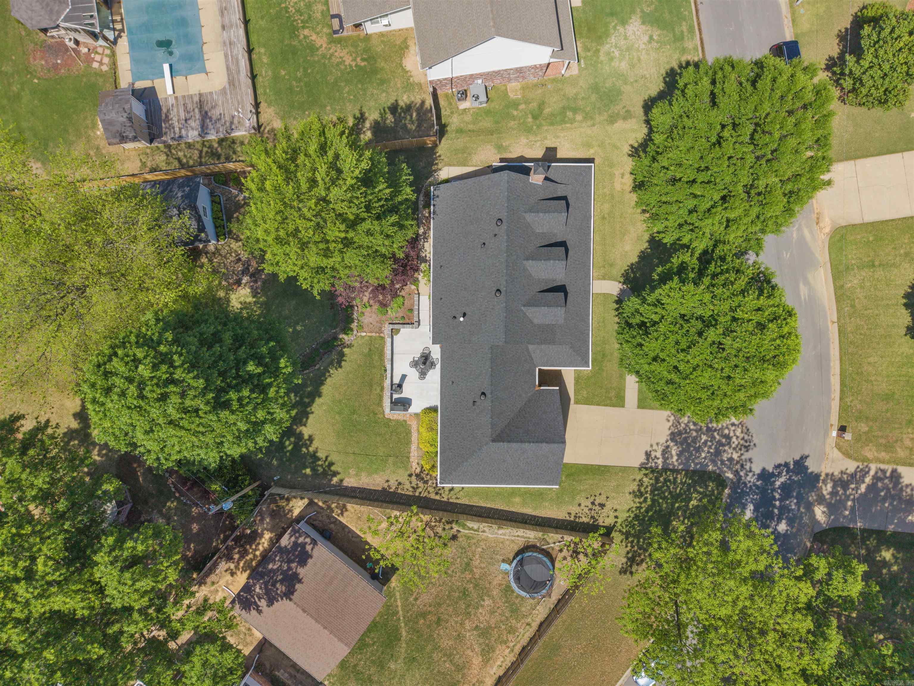 EAST MEADOW - Residential