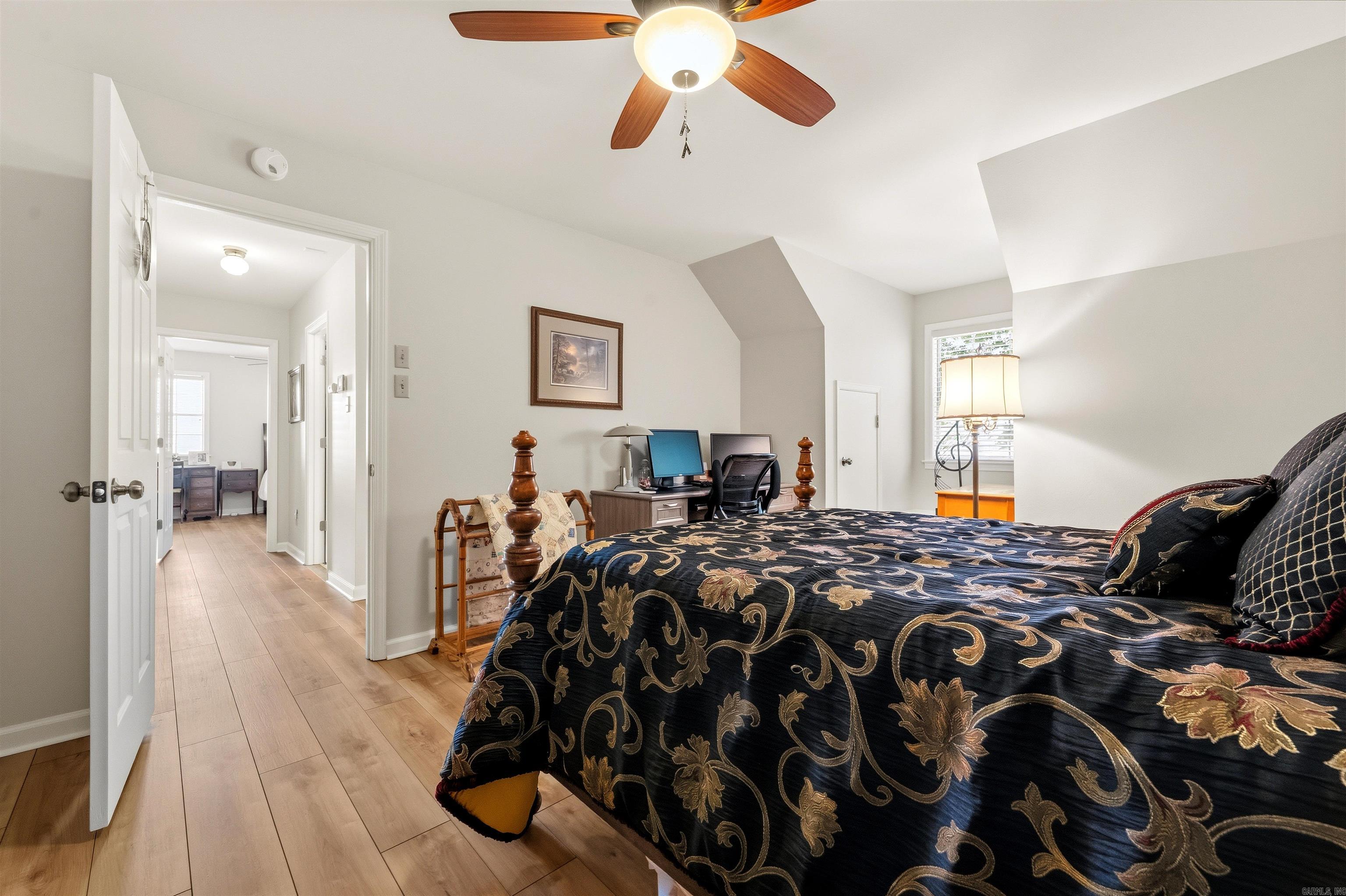 EAST MEADOW - Residential