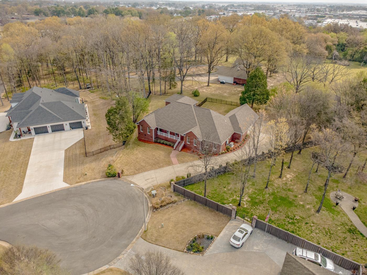 HIGHLAND FOREST - Residential